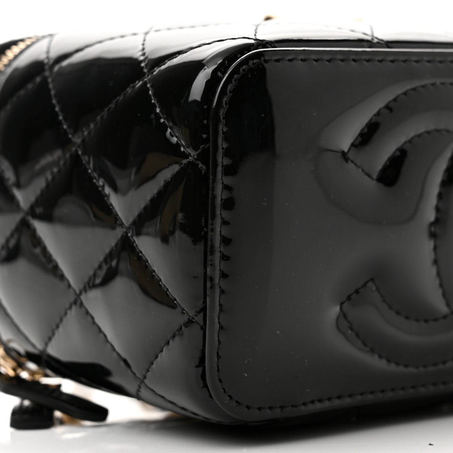 Patent Quilted Pick Me Up Vanity Case Black