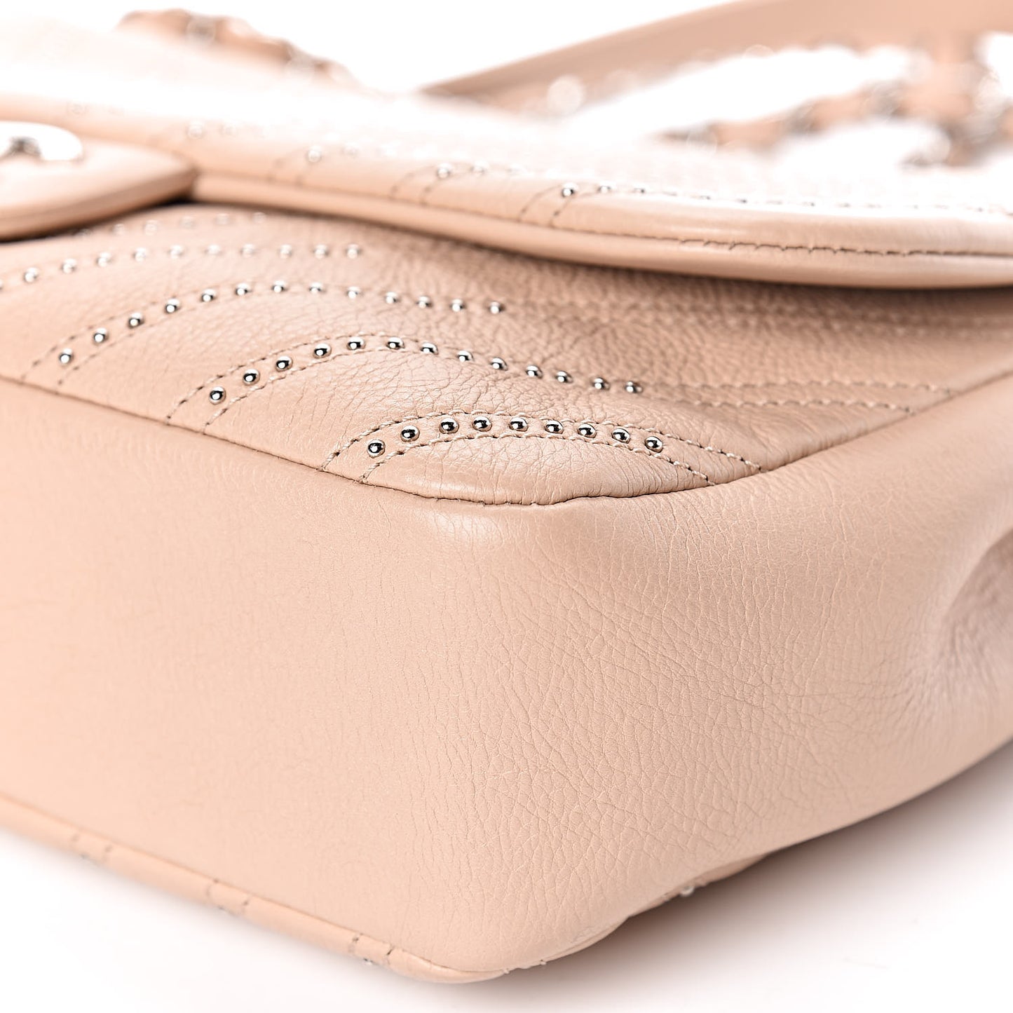 Calfskin Studded Chevron Quilted Medium Wars Flap Beige