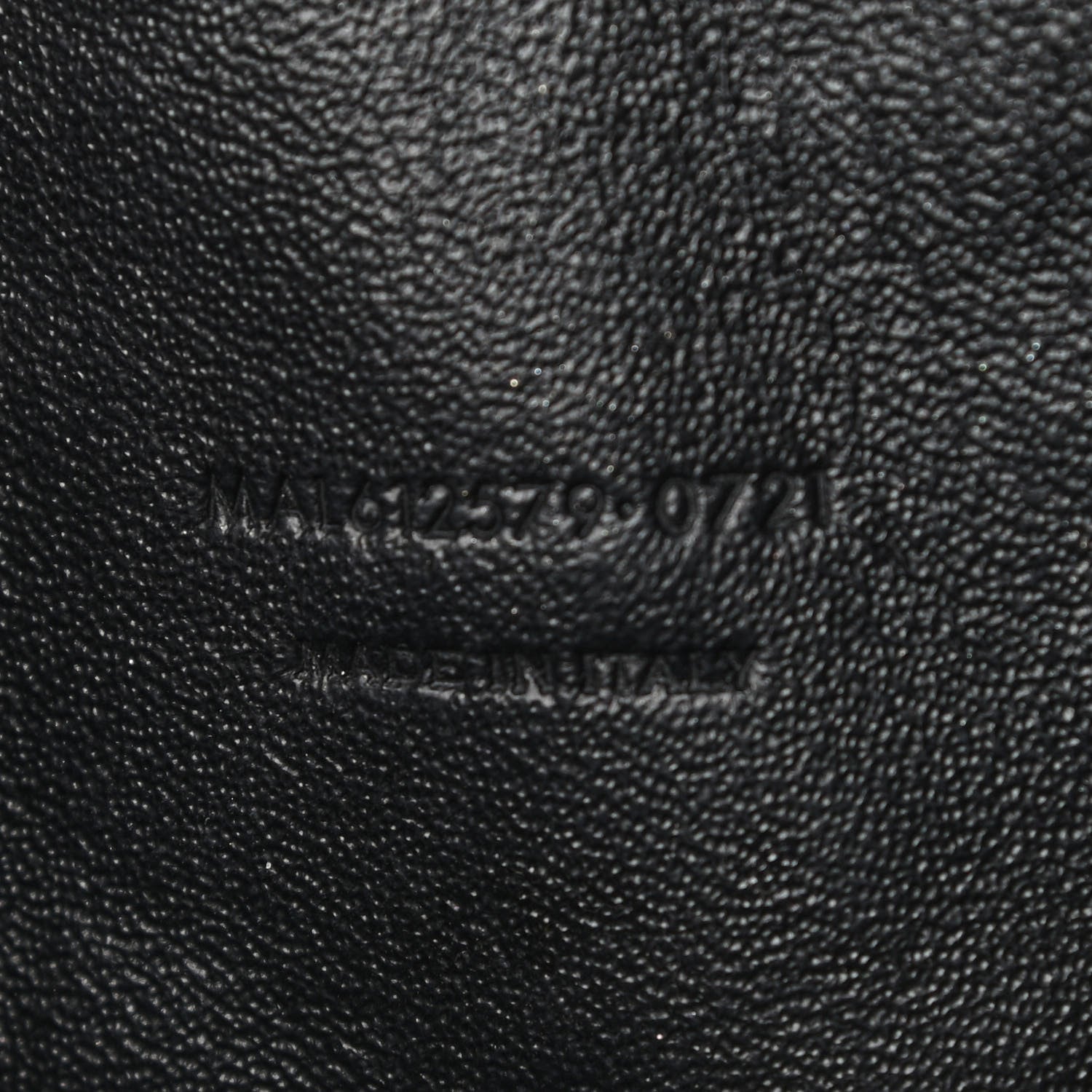 Saint Laurent Grain De Poudre Matelasse Monogram Mini Lou Camera Bag Dune 7 of 11