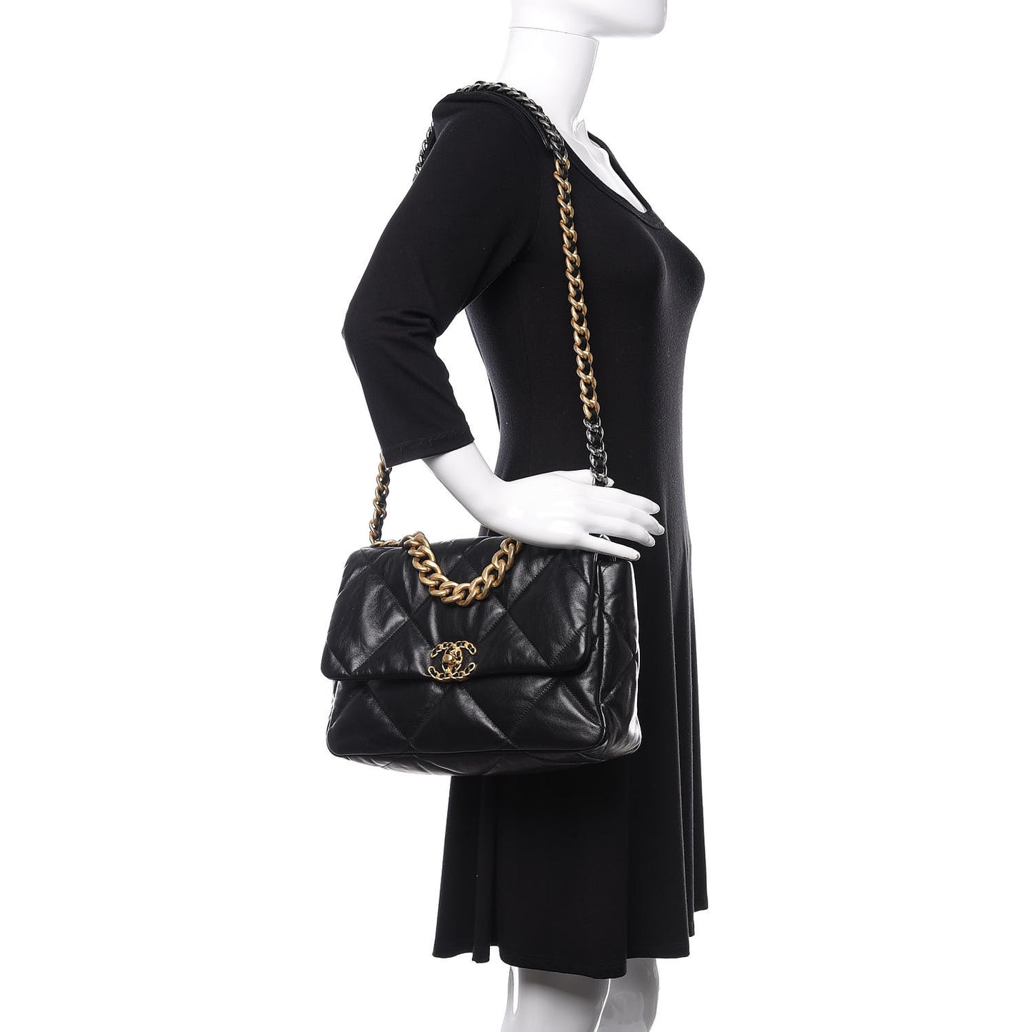 Goatskin Quilted Large 19 Flap Black