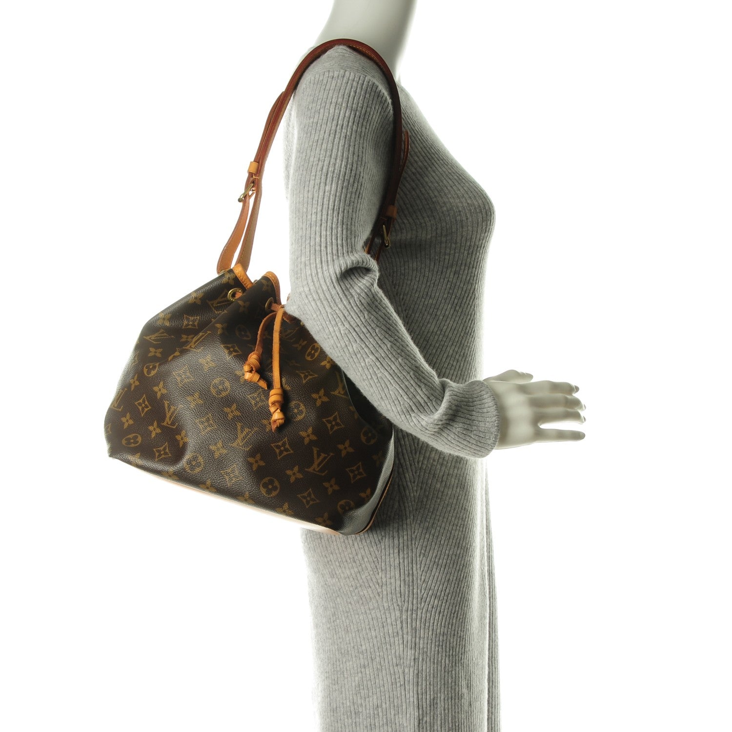 Louis Vuitton Monogram Petit Noe 2 of 10