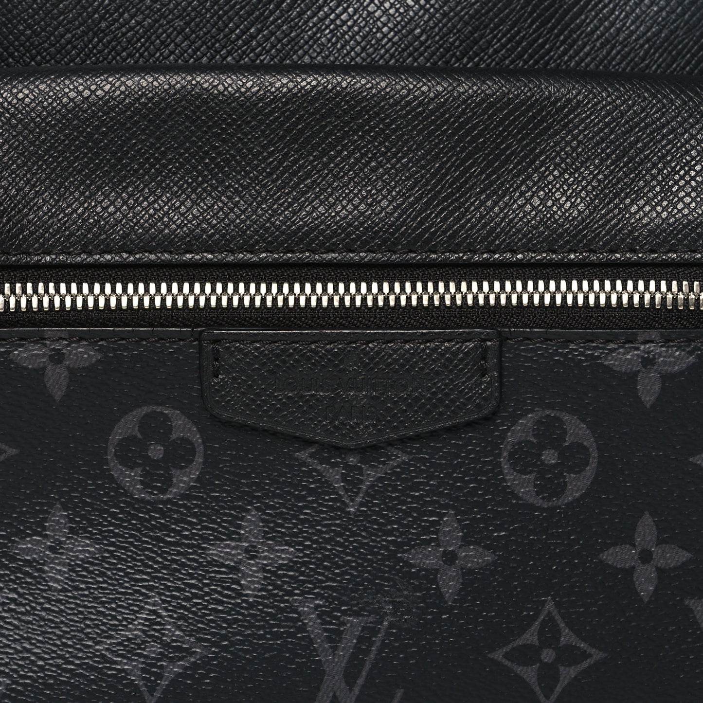 Taiga Monogram Eclipse Outdoor Messenger Black