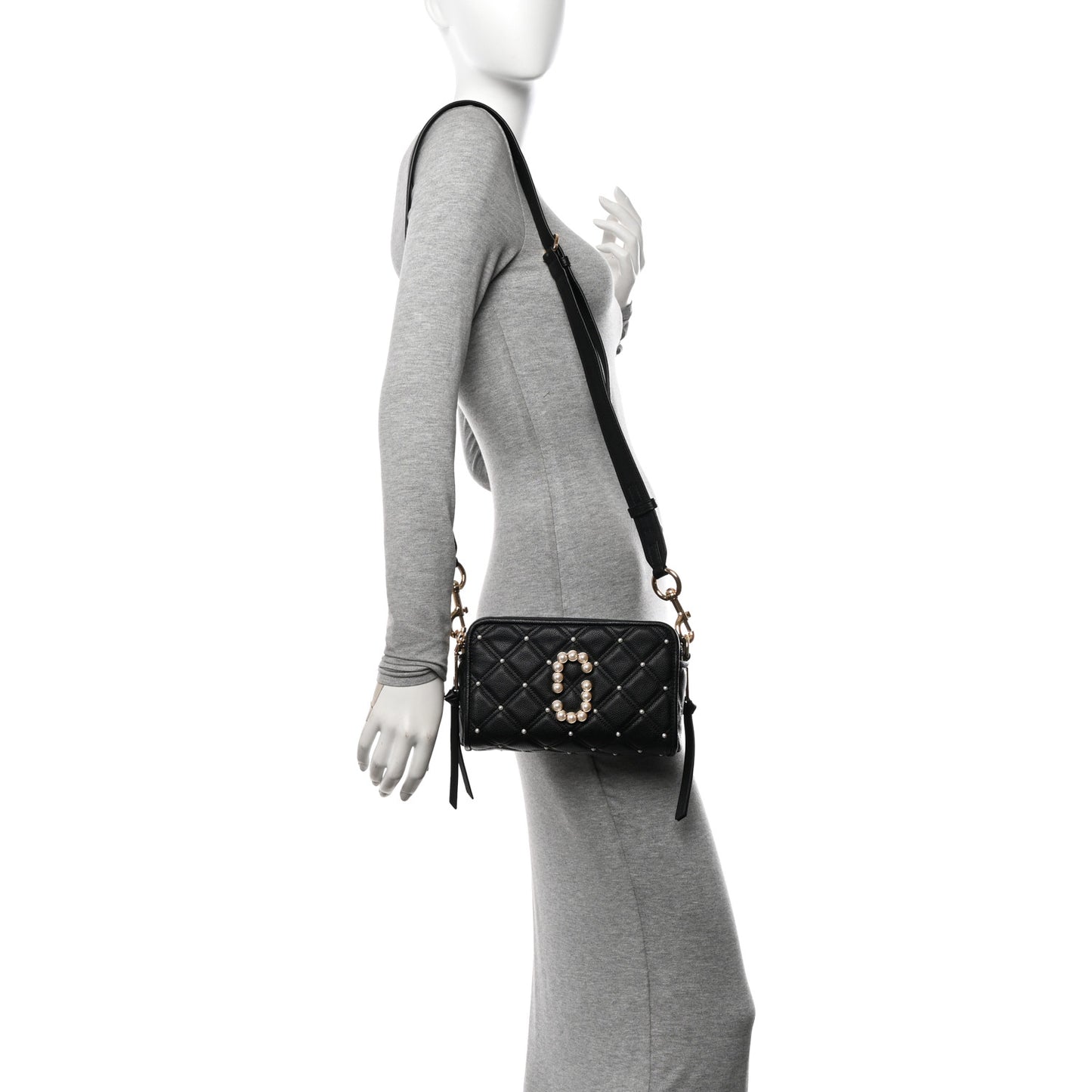 Calfskin Quilted Pearl The Softshot 21 Bag Black