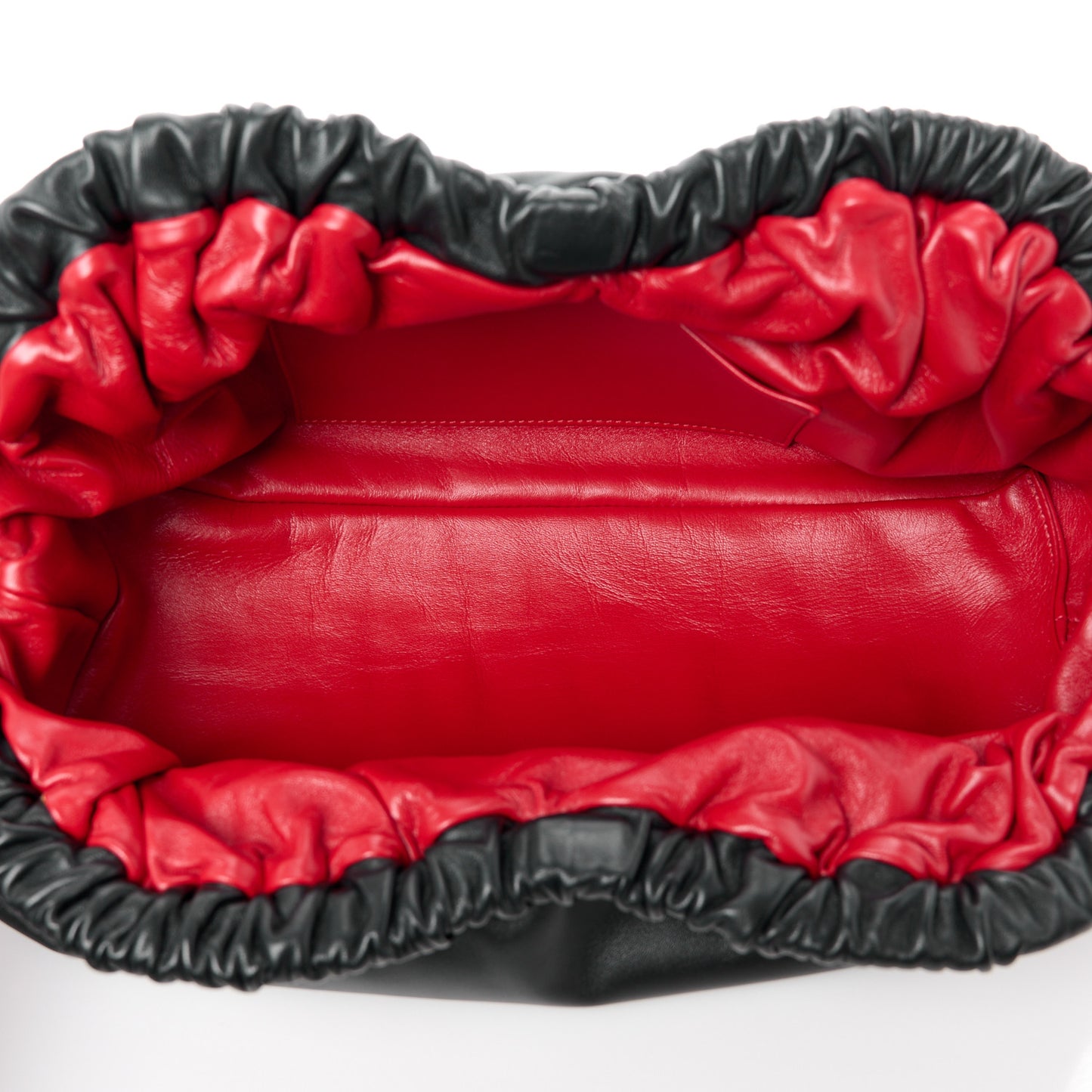 Lambskin Cloud Clutch Black Flamma