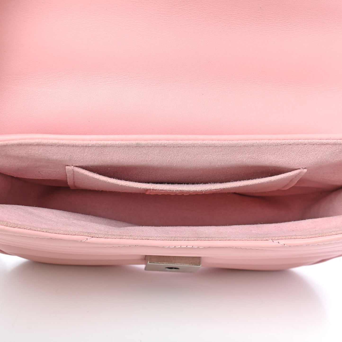 Calfskin New Wave Chain PM Smoothie Pink