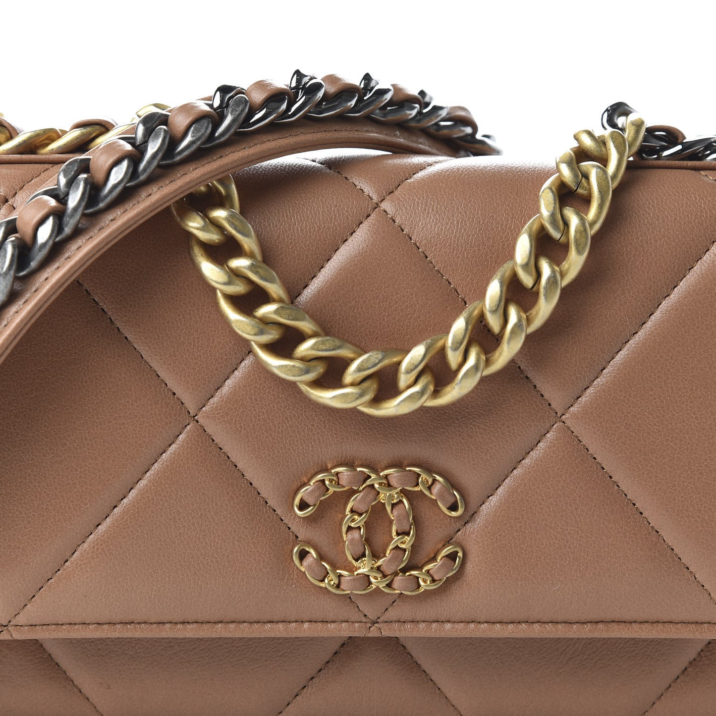 Lambskin Quilted 19 Wallet On Chain WOC Brown