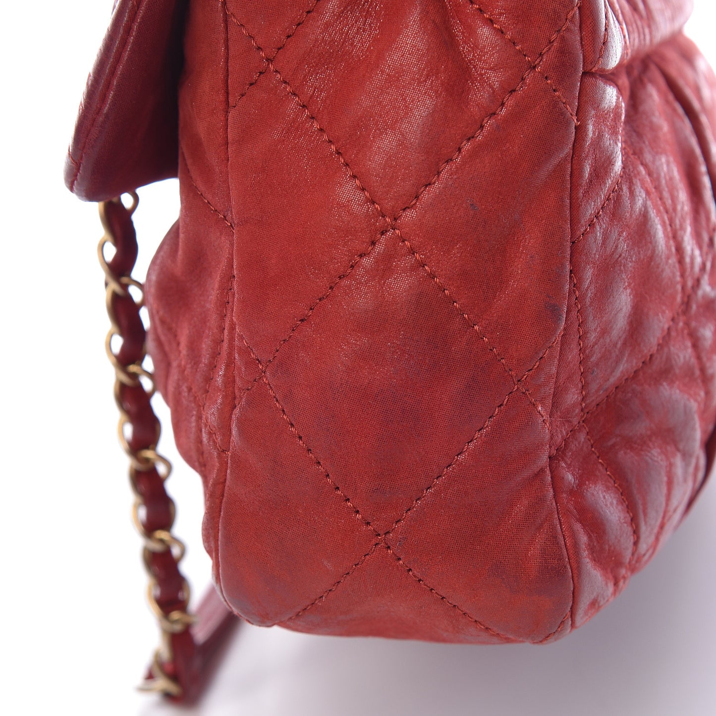 Iridescent Calfskin Large Chic Quilt Flap Red