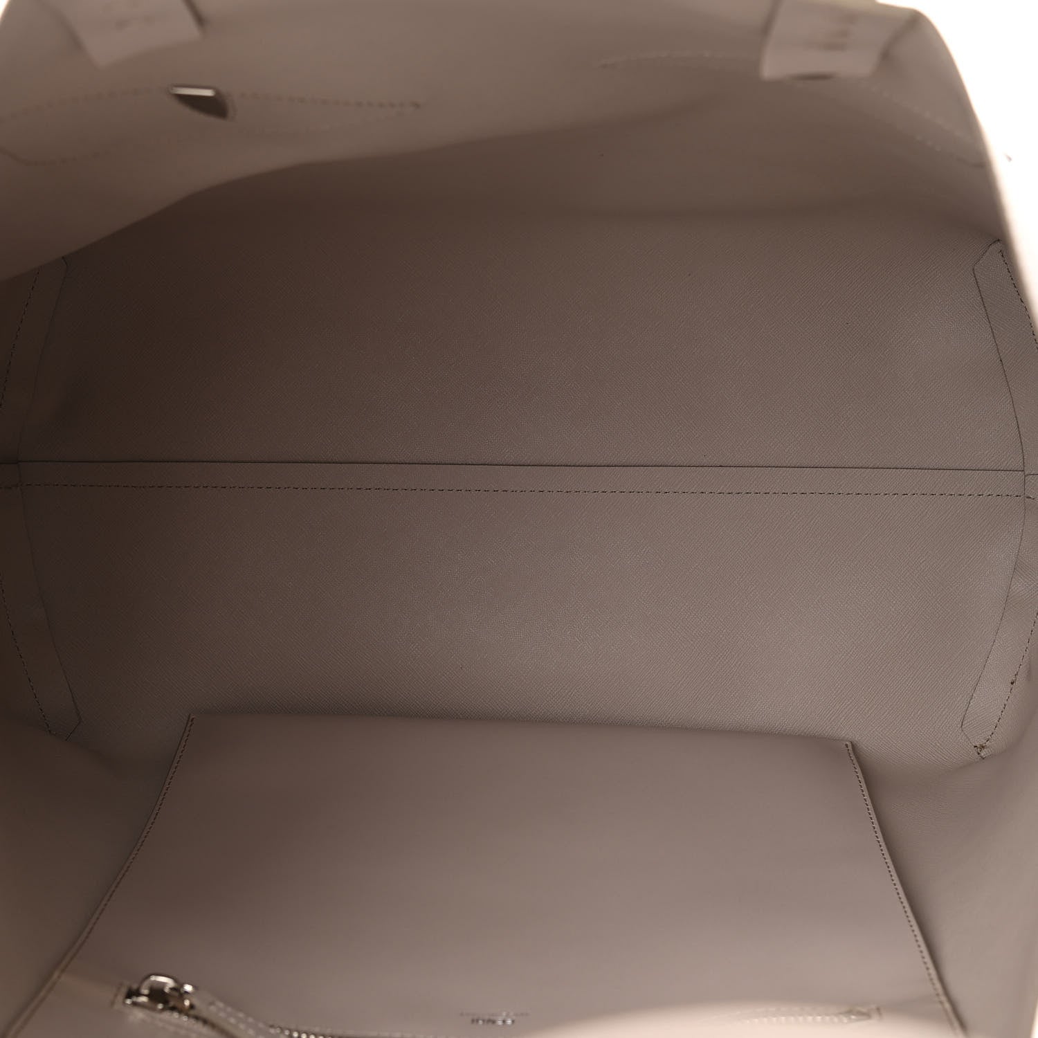 Fendi Vitello Ginevra Elaphe Monster Eyes Shopping Tote Grigio Polvere Naturale 5 of 10