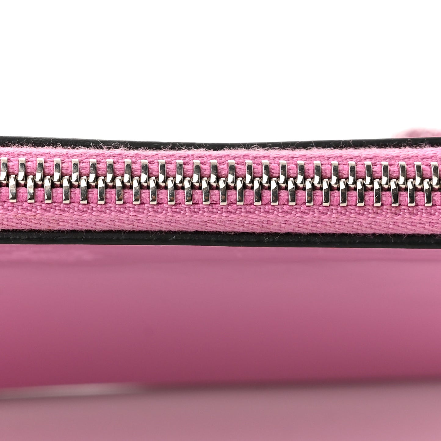 Patent Loubila Chain Clutch Gummy