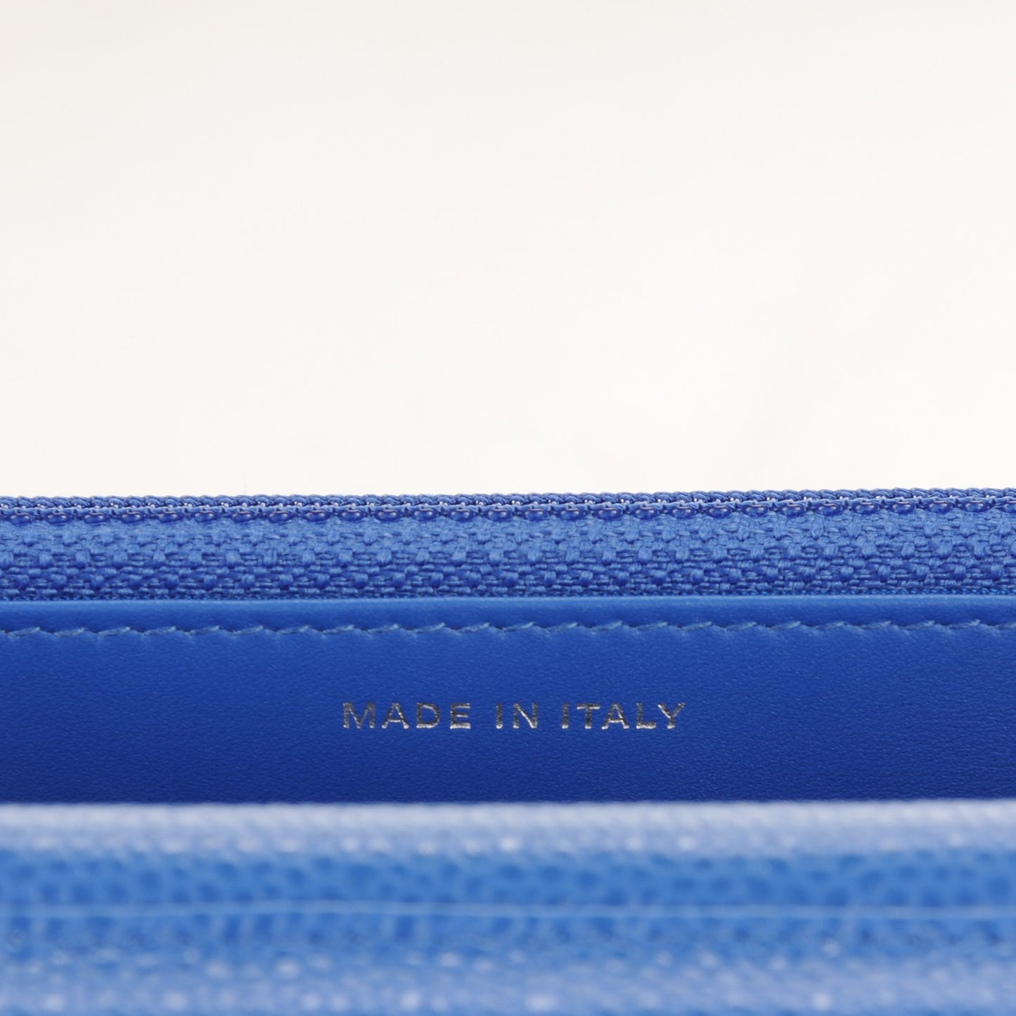 Caviar Quilted Wallet On Chain WOC Blue