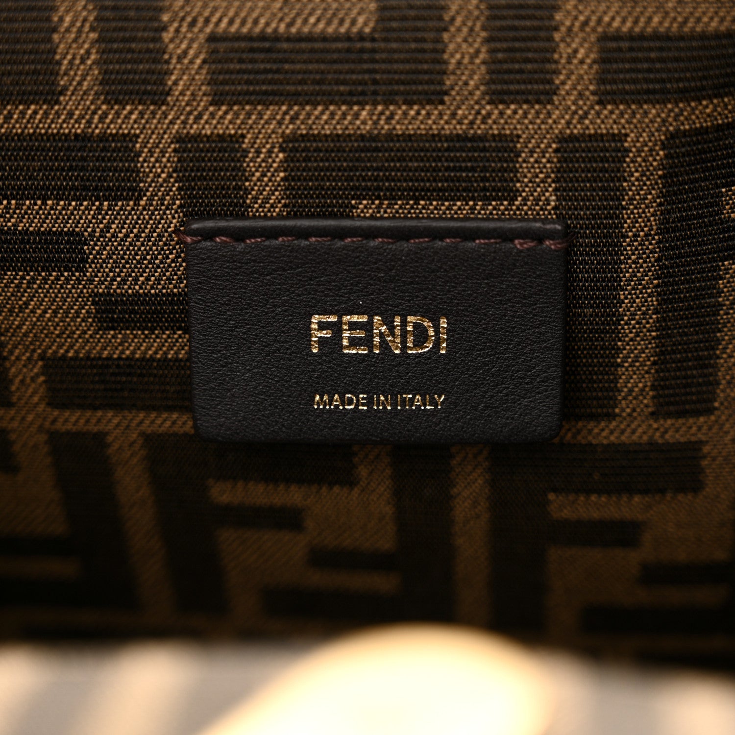 Fendi Shiny Nappa Medium Fendi First Caramello 7 of 12