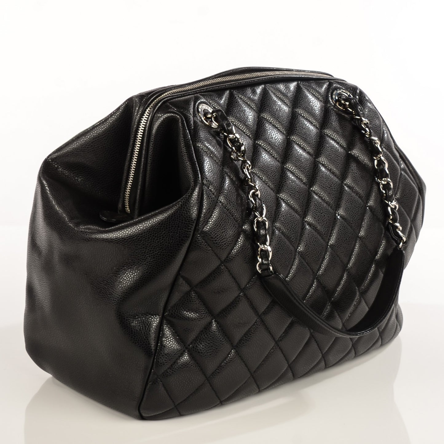 Caviar Quilted Timeless Shoulder Bag Black