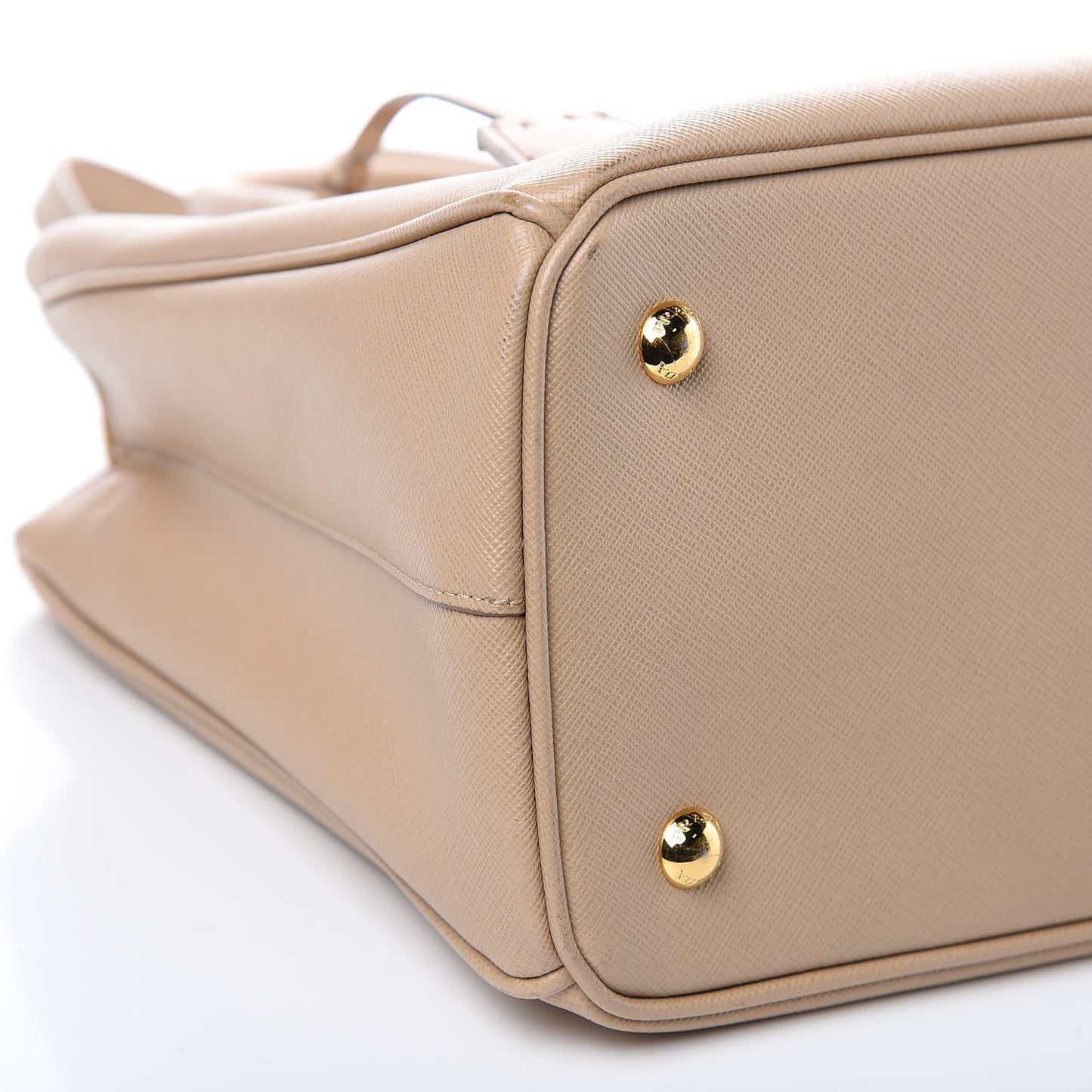 Saffiano Lux Medium Tote Sabbia