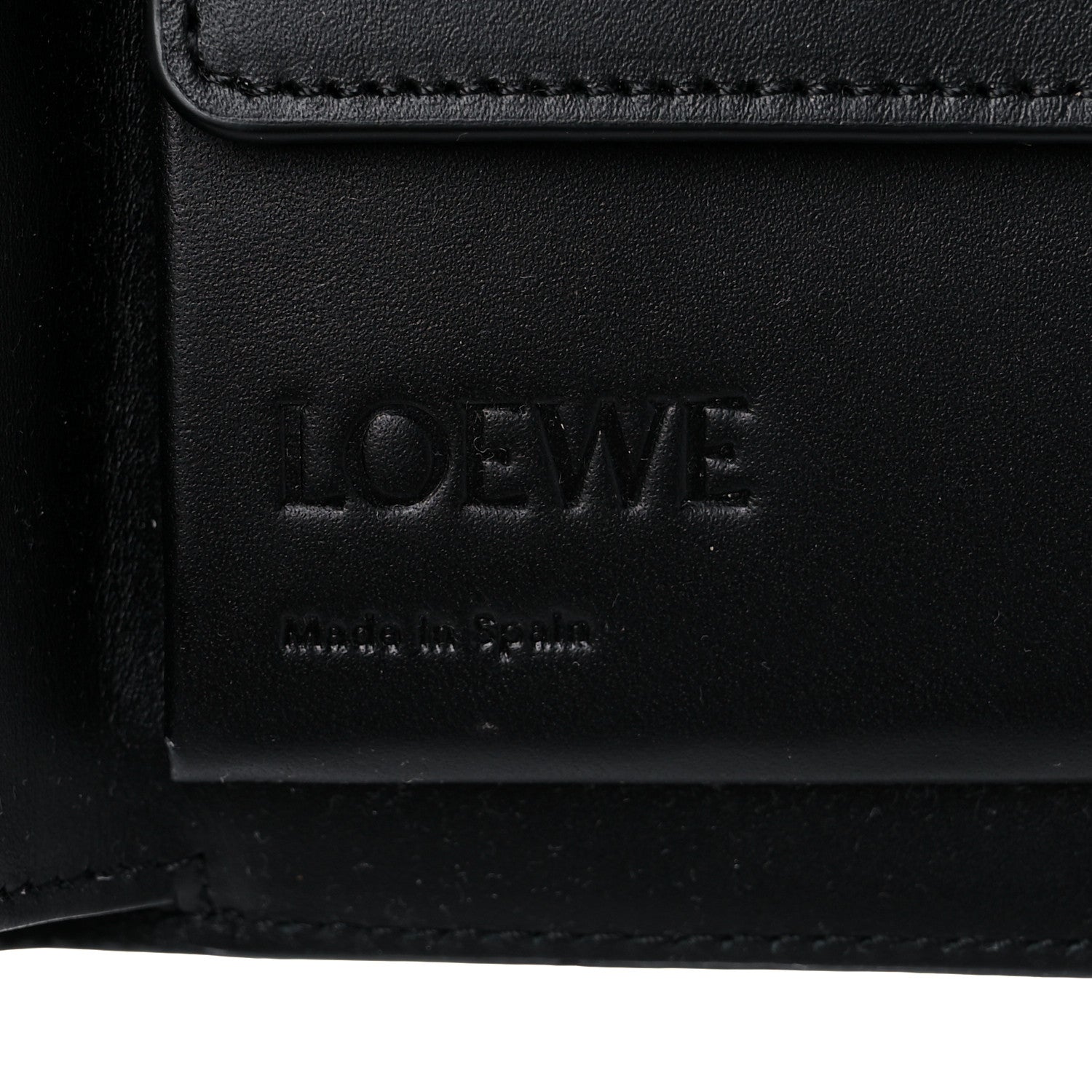 Loewe Grained Calfskin Bi-fold Wallet Black 5 of 5