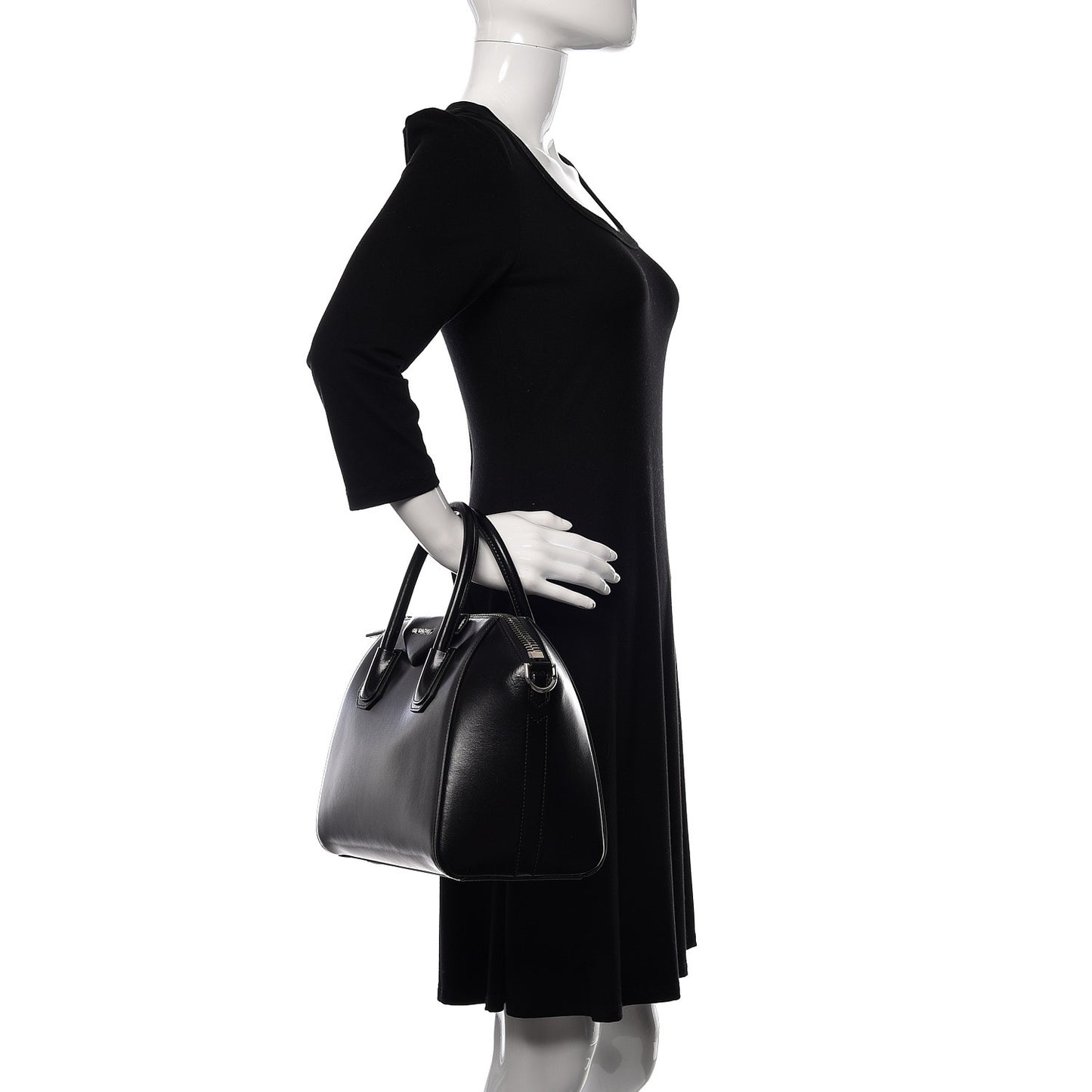 Shiny Lord Calfskin Small Antigona Black
