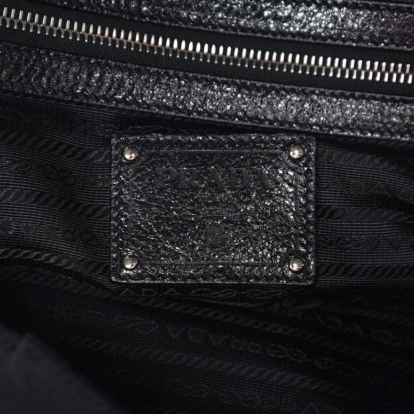 Cervo Lux Chain Shoulder Bag Black