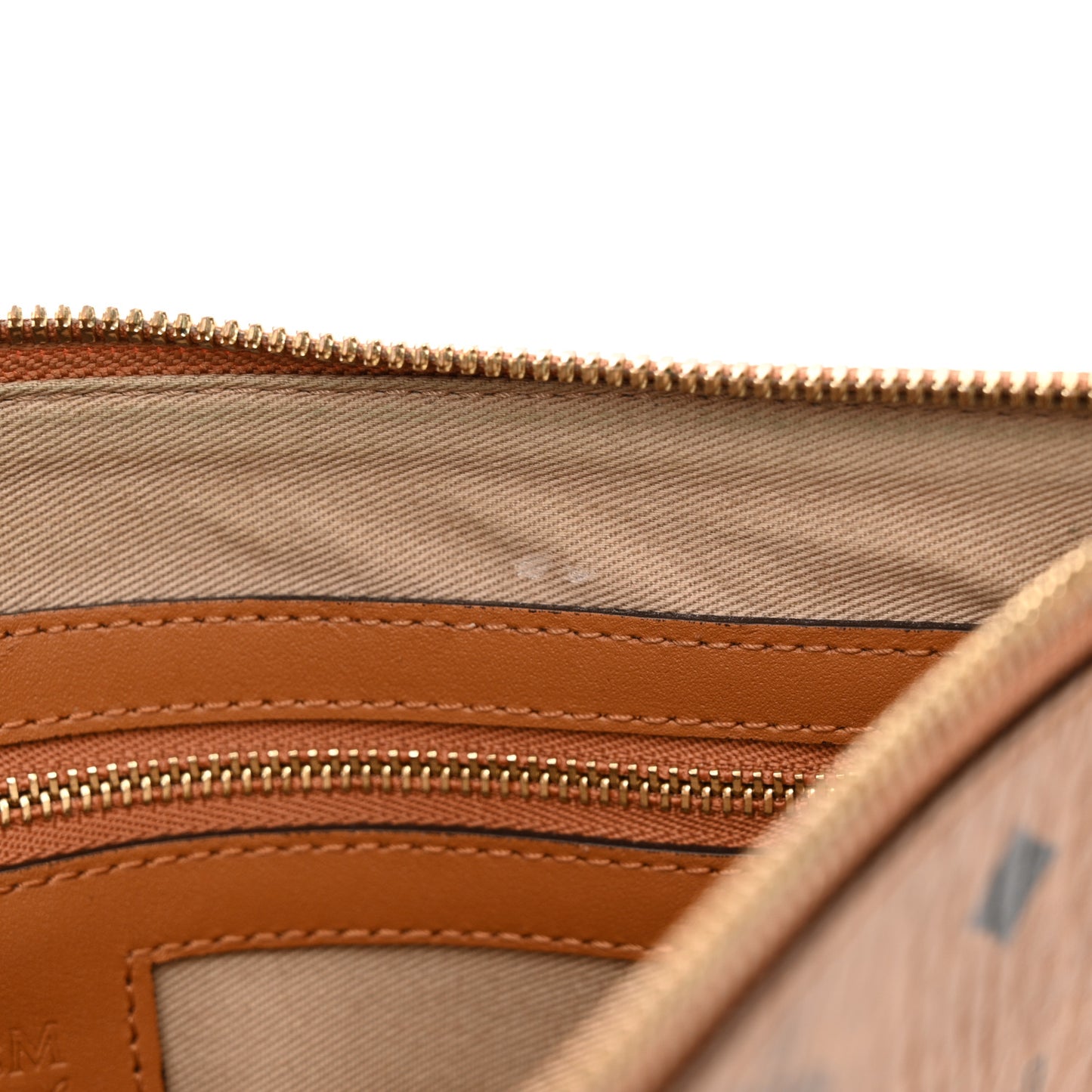 Visetos Medium Crossbody Pouch Cognac