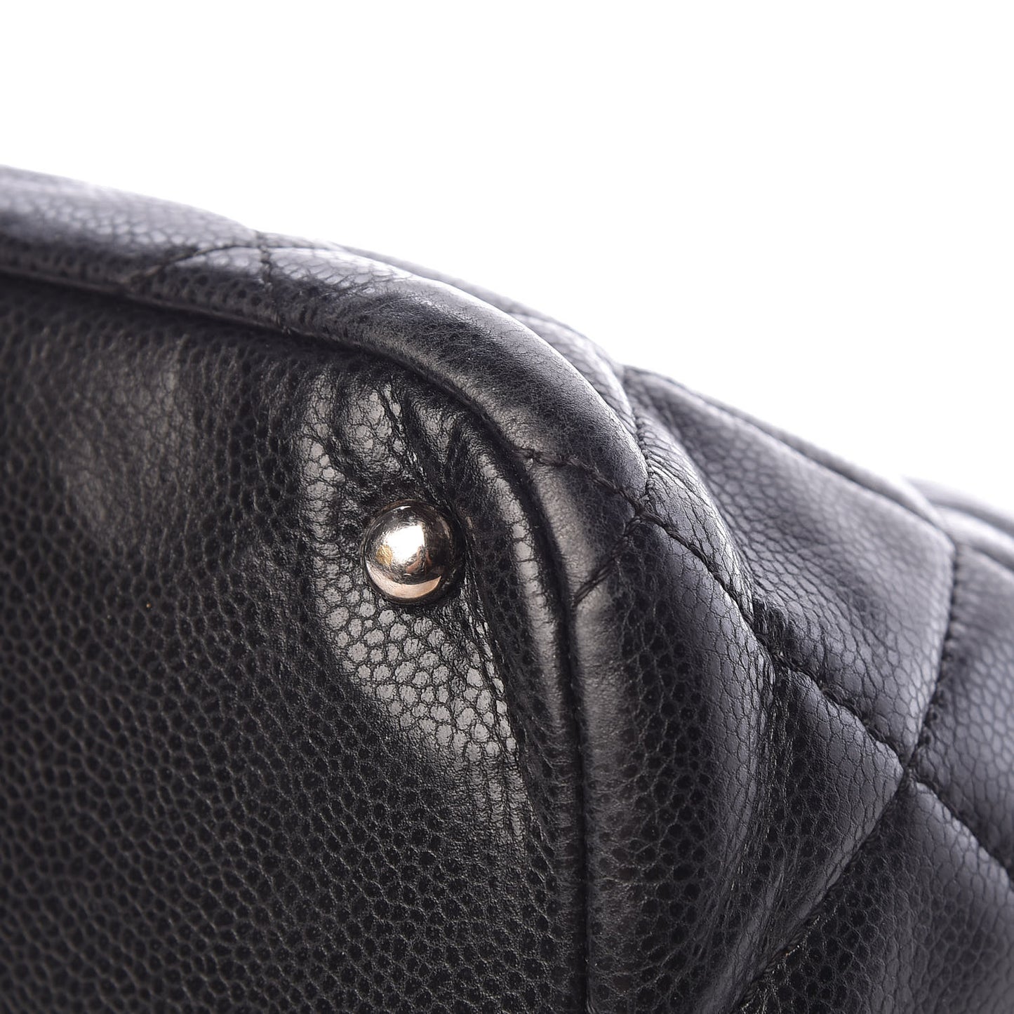 Caviar Quilted CC Timeless Soft Tote Black
