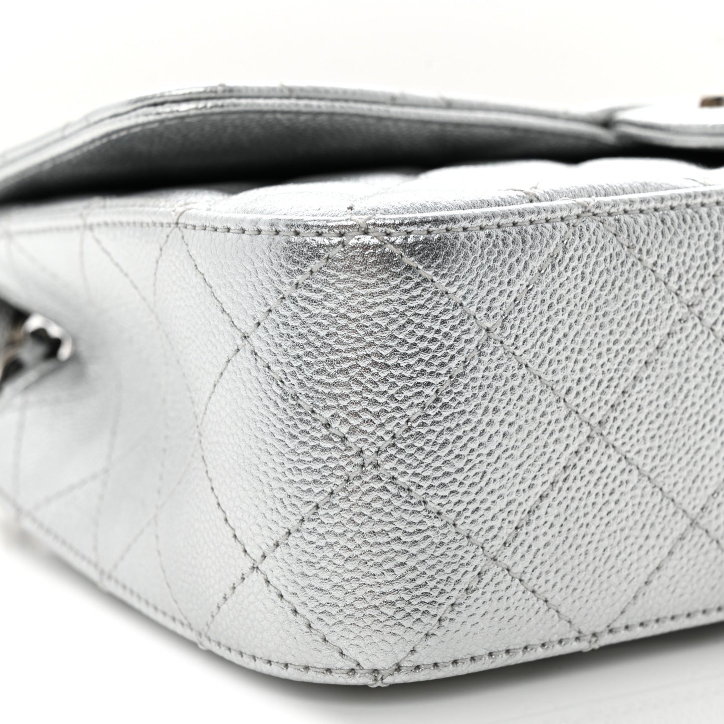 Metallic Caviar Quilted Medium CC Slide Flap Silver