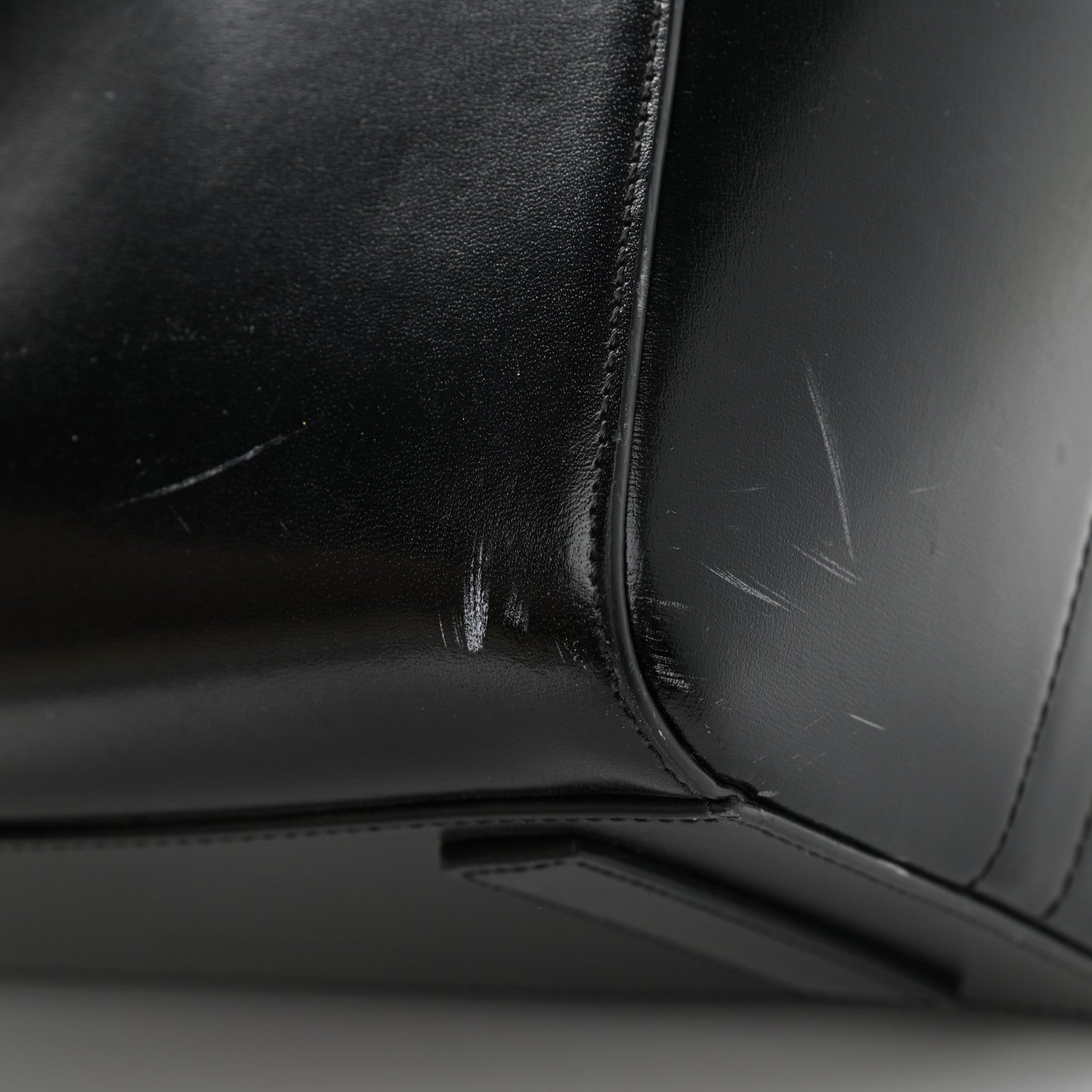 Givenchy Shiny Lord Calfskin Medium Antigona Black 12 of 14