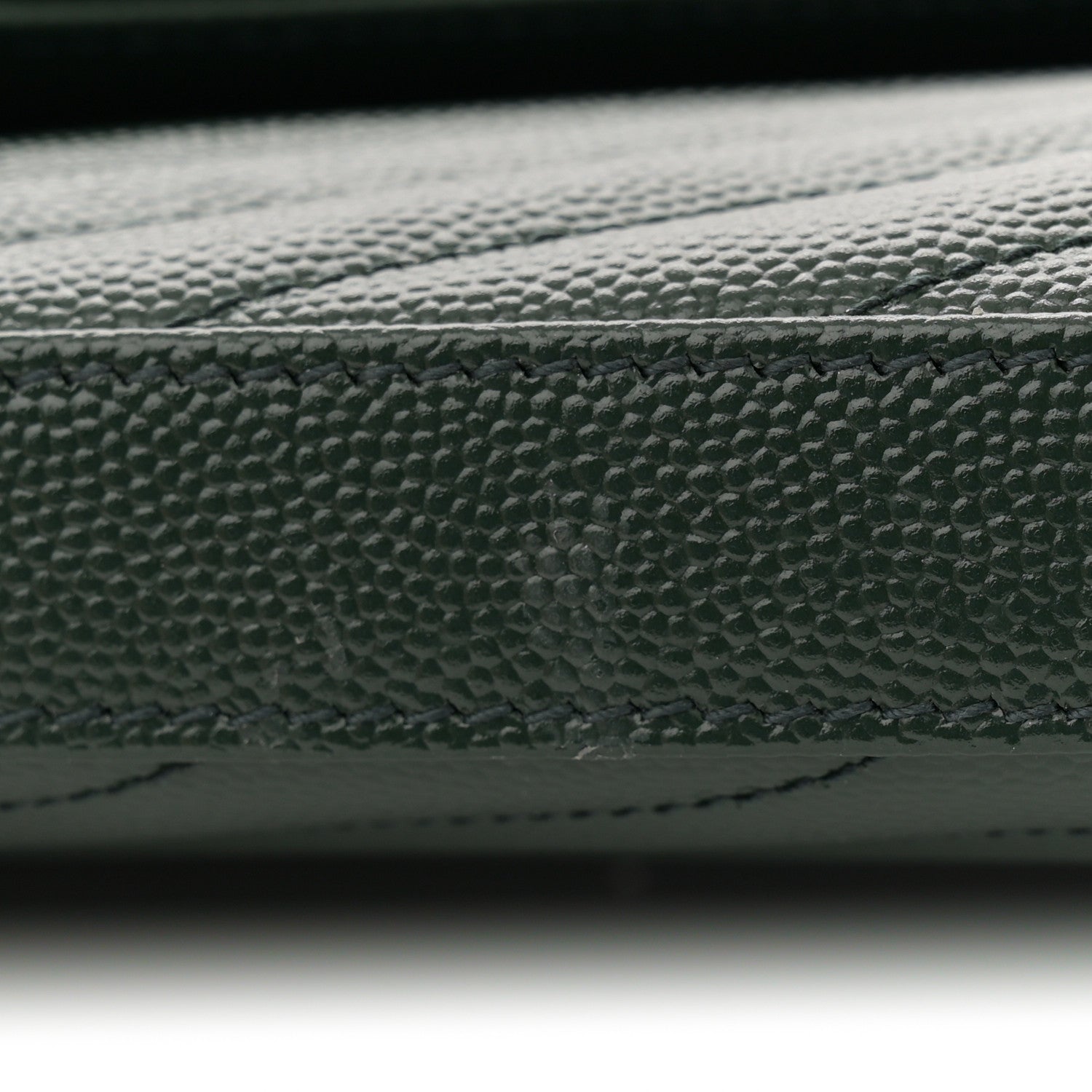 Saint Laurent Grain De Poudre Matelasse Chevron Monogram Chain Wallet Vert Fonce 11 of 12