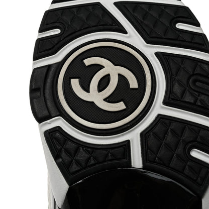 Chanel Mesh Suede Calfskin Grained Calfskin Womens CC Sneakers 38.5 White Black 8 of 9