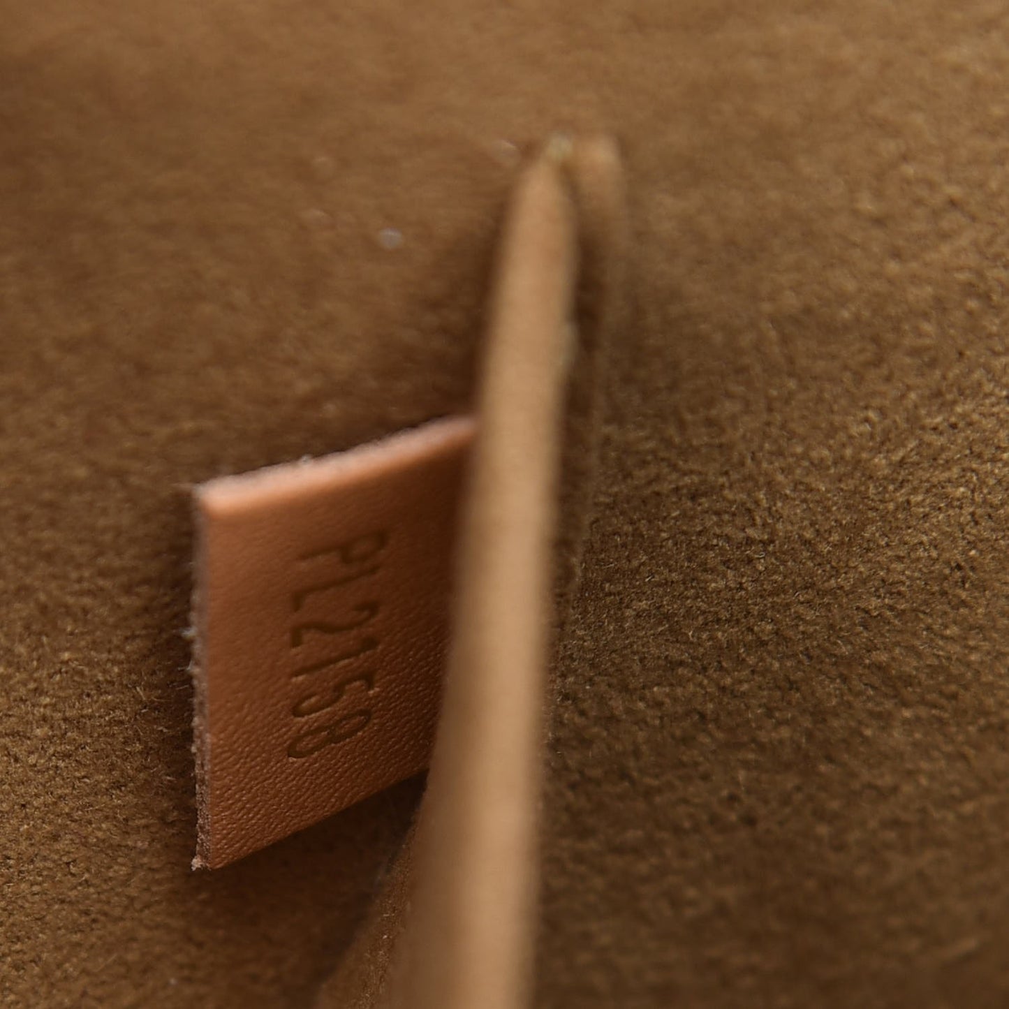 Monogram Boite Chapeau Souple
