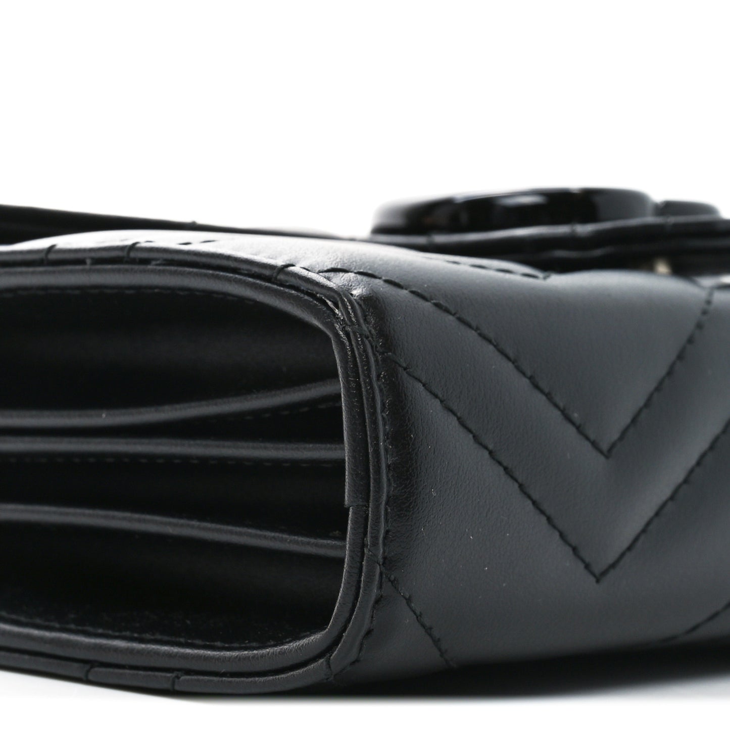 Calfskin Matelasse Monochrome GG Marmont Chain Wallet Black