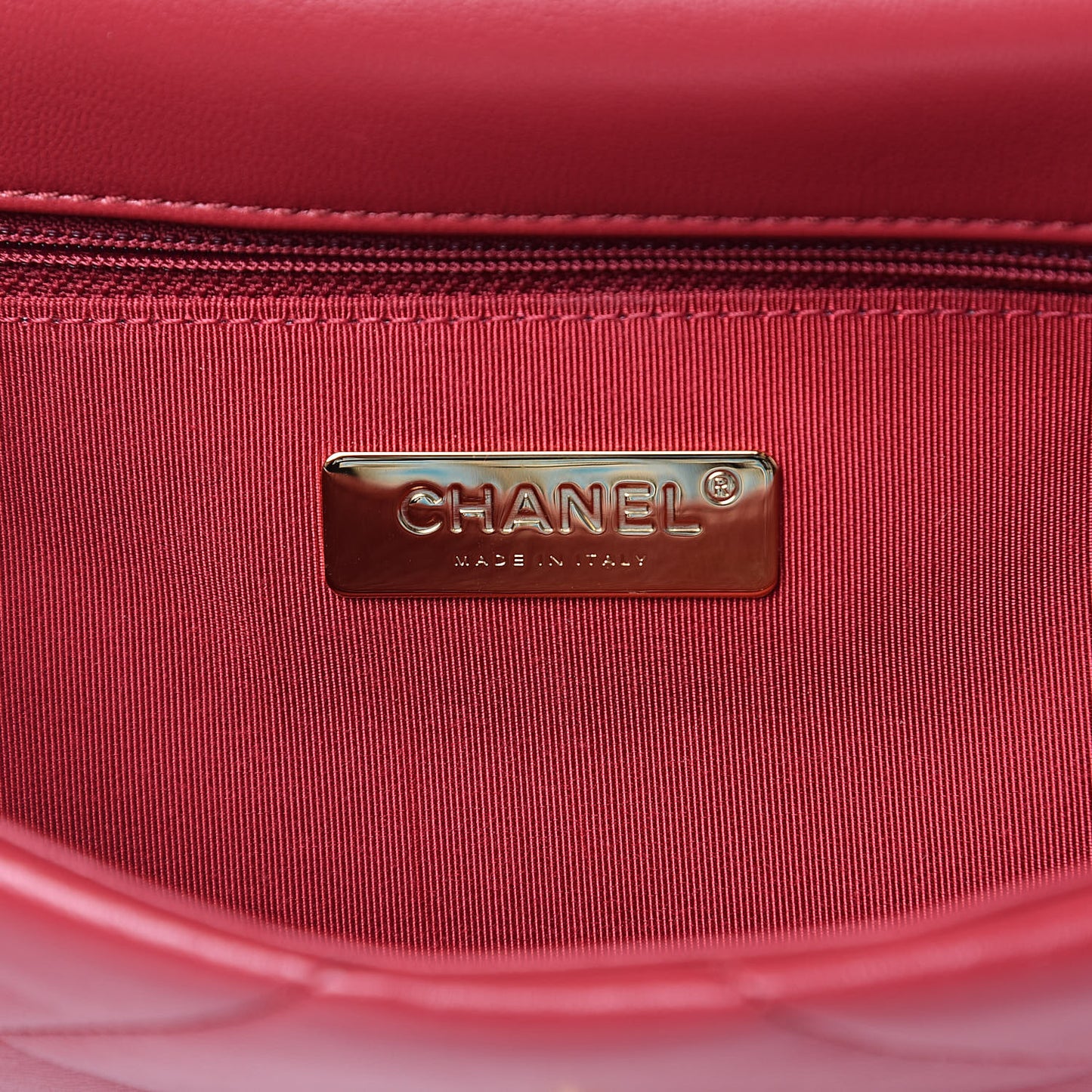 Lambskin Quilted Medium 19 Flap Red