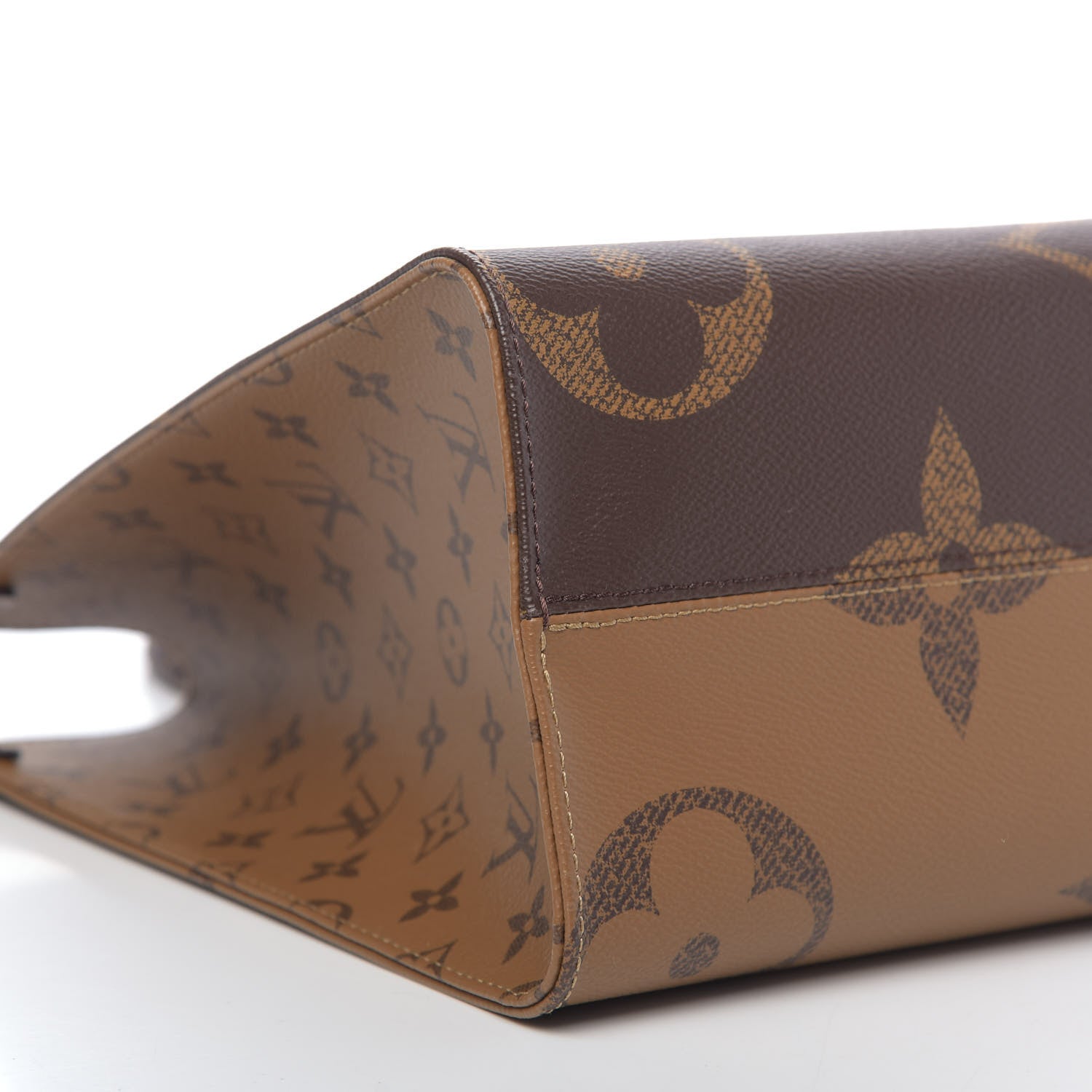 Louis Vuitton Reverse Monogram Giant Onthego MM 8 of 10