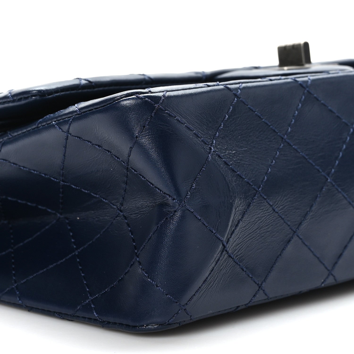 Chanel Aged Calfskin Quilted 2.55 Reissue 225 Flap Navy 8 of 10