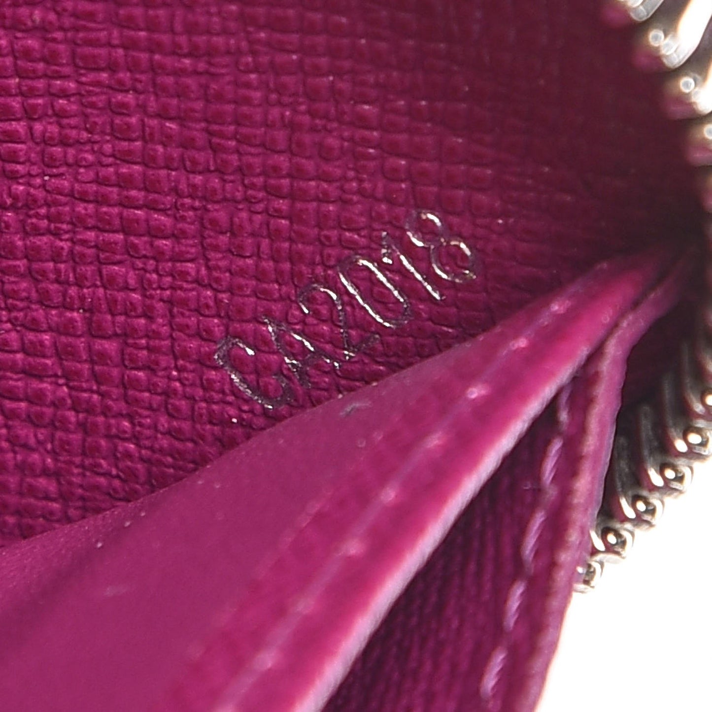 Epi Zippy Wallet Cassis