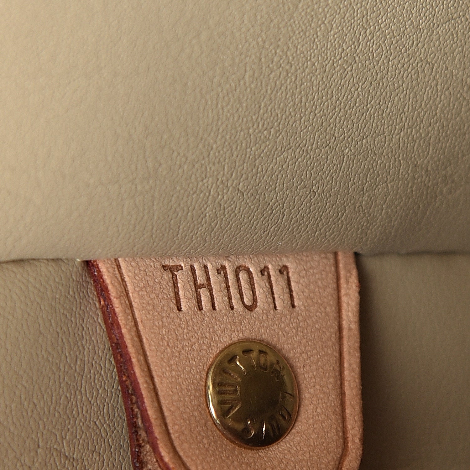 Louis Vuitton Vernis Houston Beige 6 of 22