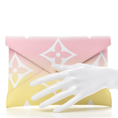 Louis Vuitton Monogram Giant By The Pool Kirigami Pochette Set 2 of 9