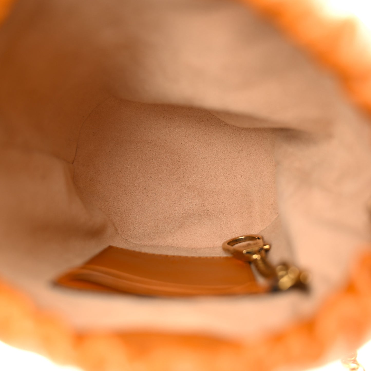 Vintage Effect Calfskin Matelasse Diagonal Mini Torchon GG Marmont 2.0 Bucket Bag Cognac