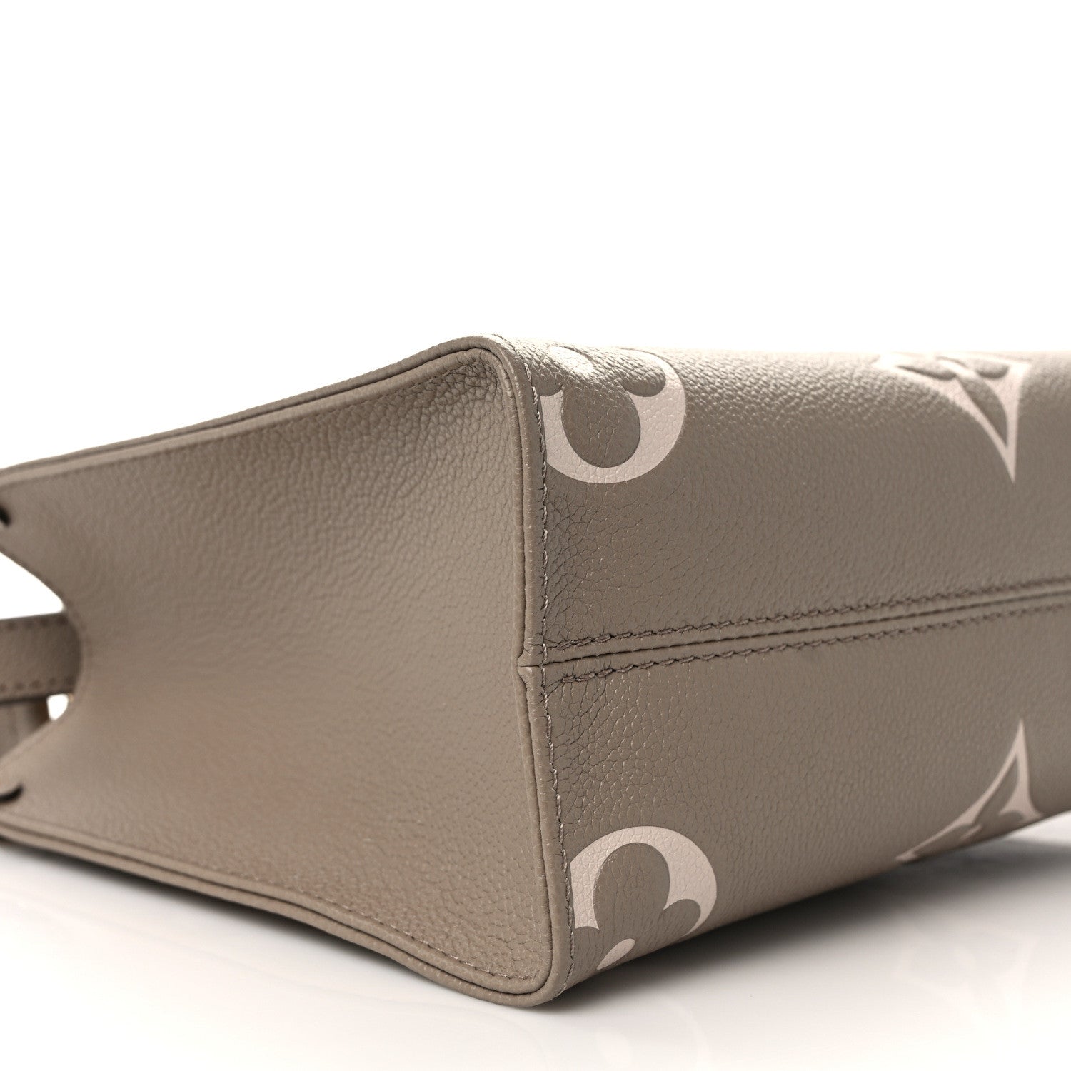 Louis Vuitton Empreinte Monogram Giant Onthego PM Tourterelle Creme 8 of 10