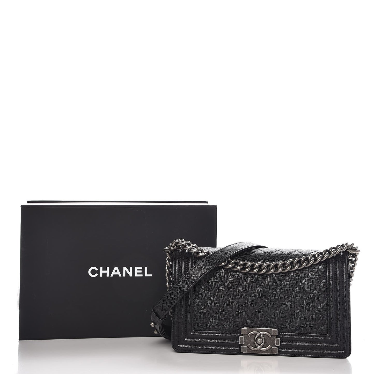 Caviar Quilted Medium Boy Flap Black