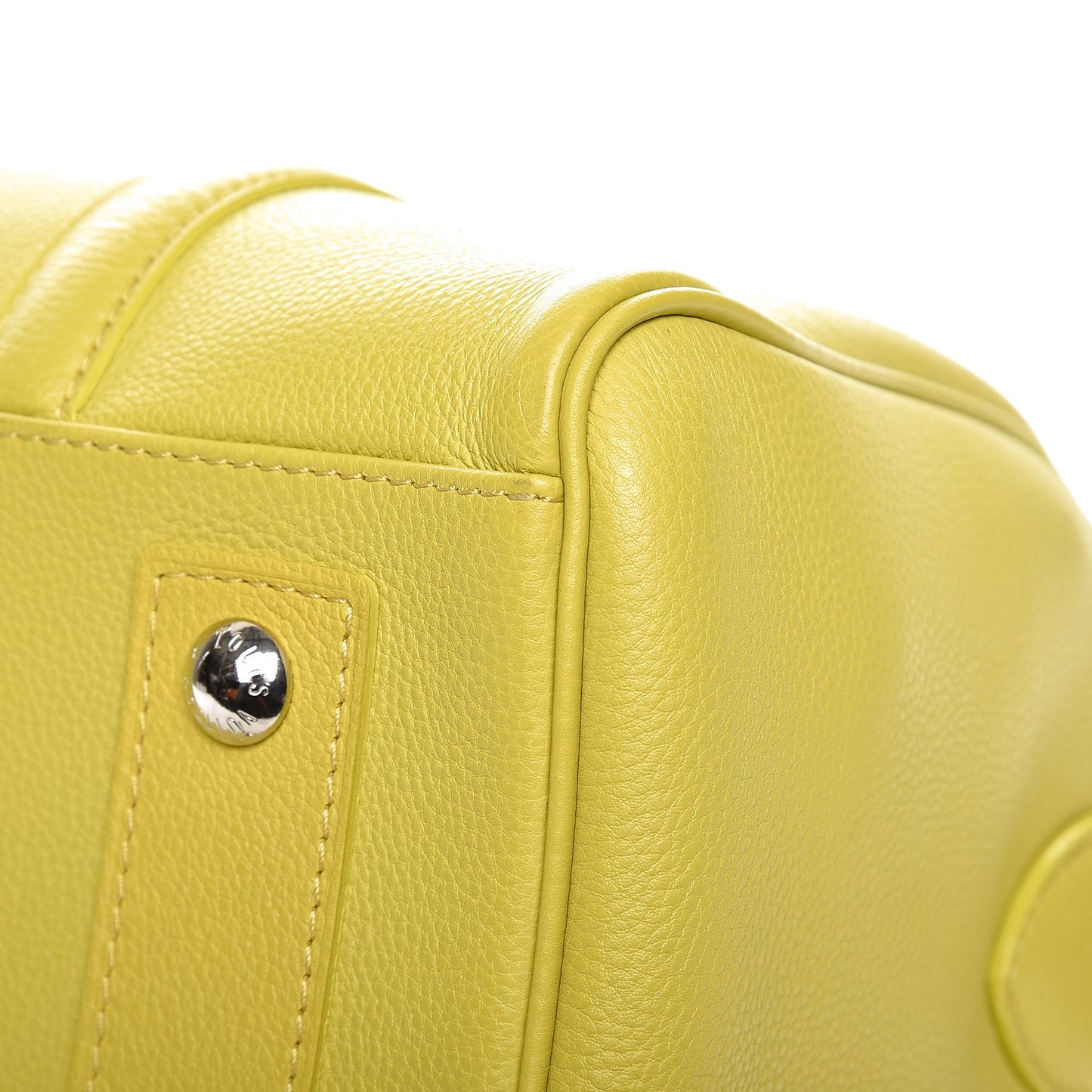Veau Cachemire SC Bag PM Pistache