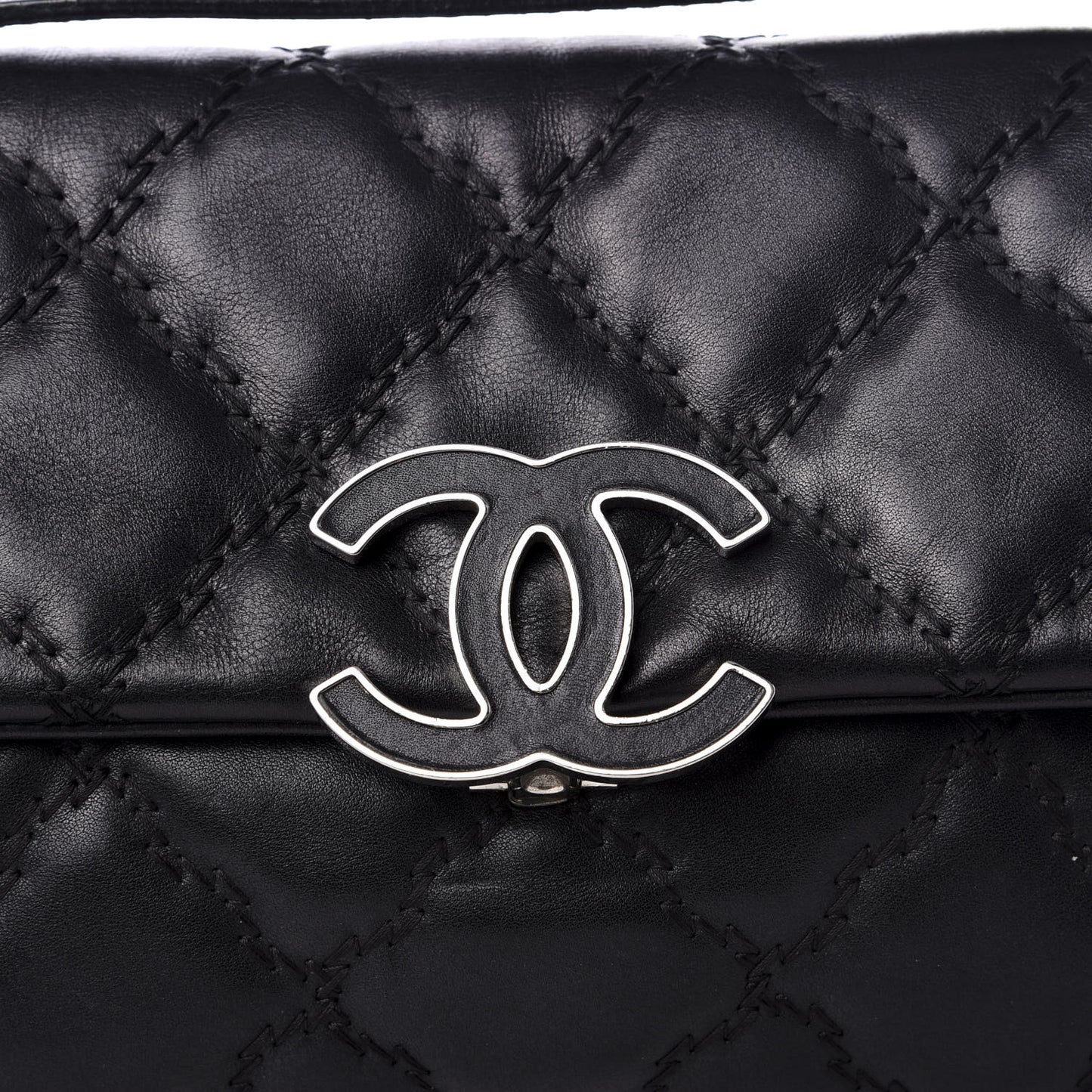 Calfskin Quilted Double Stitch Hamptons Clutch with Chain Black