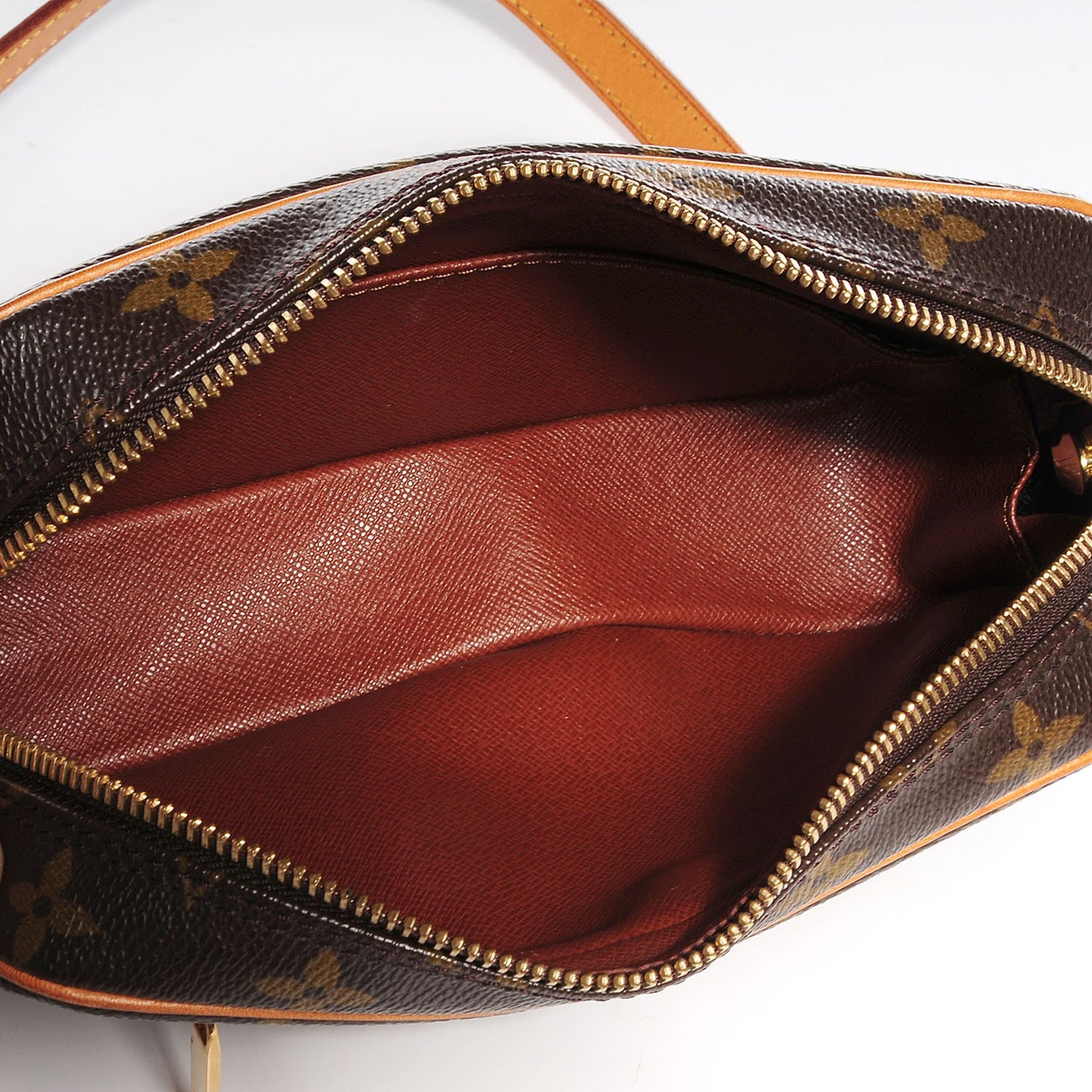 Monogram Pochette Cite