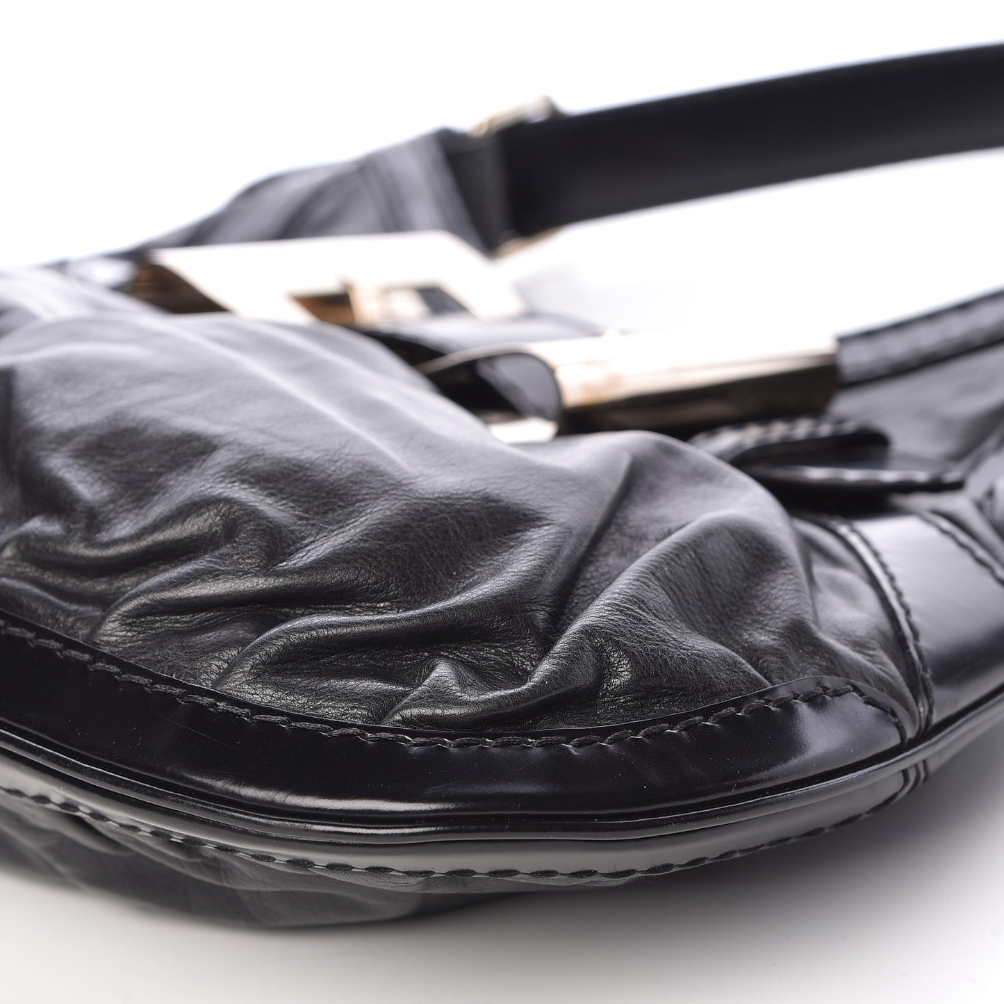 Calfskin Queen Bow Hobo Black