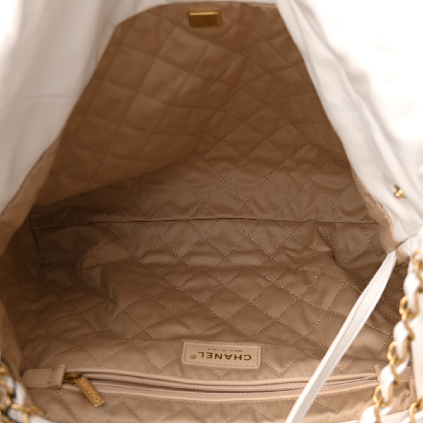 Shiny Calfskin Quilted Chanel 22 White