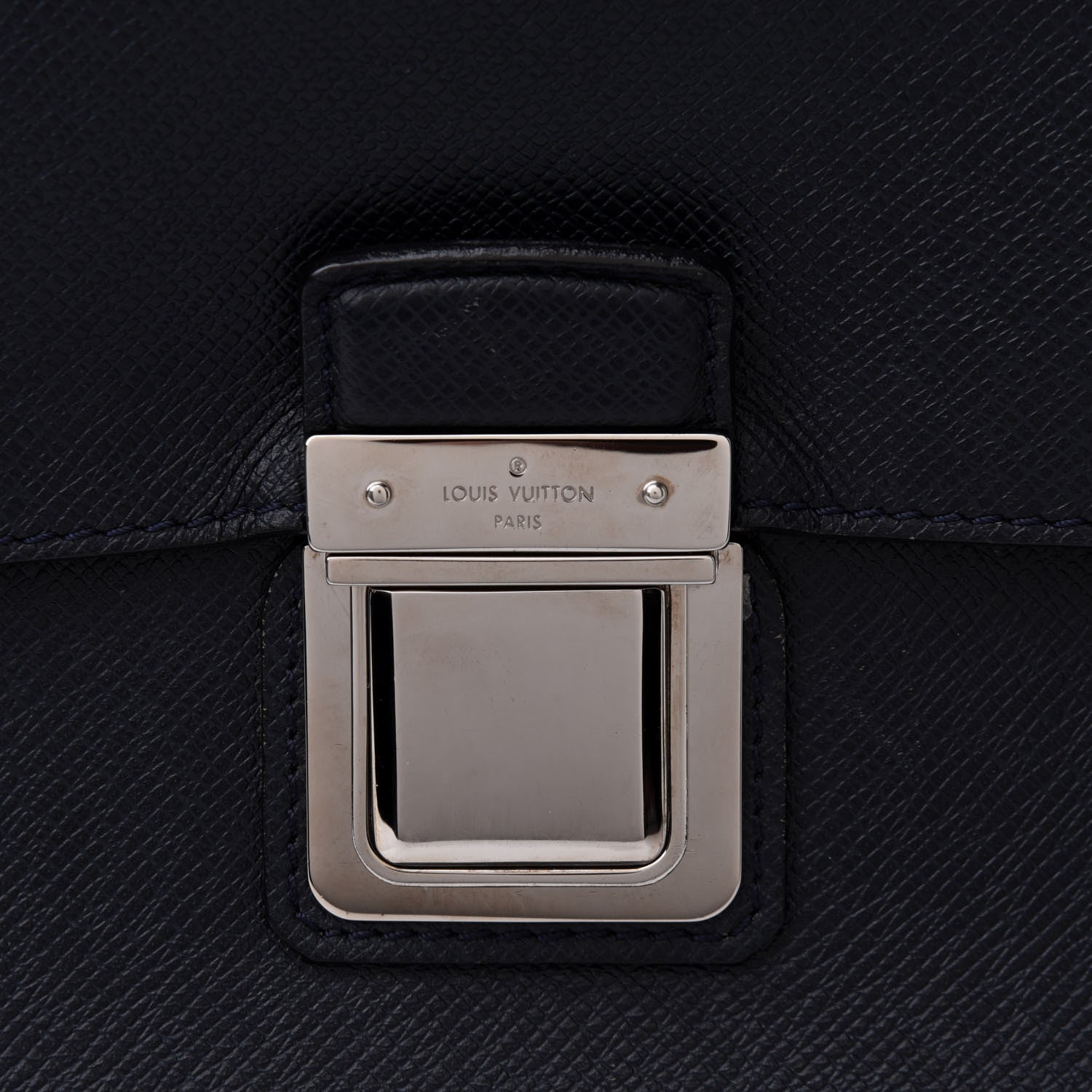 Louis Vuitton Taiga Vassili GM Briefcase Boreal 7 of 9
