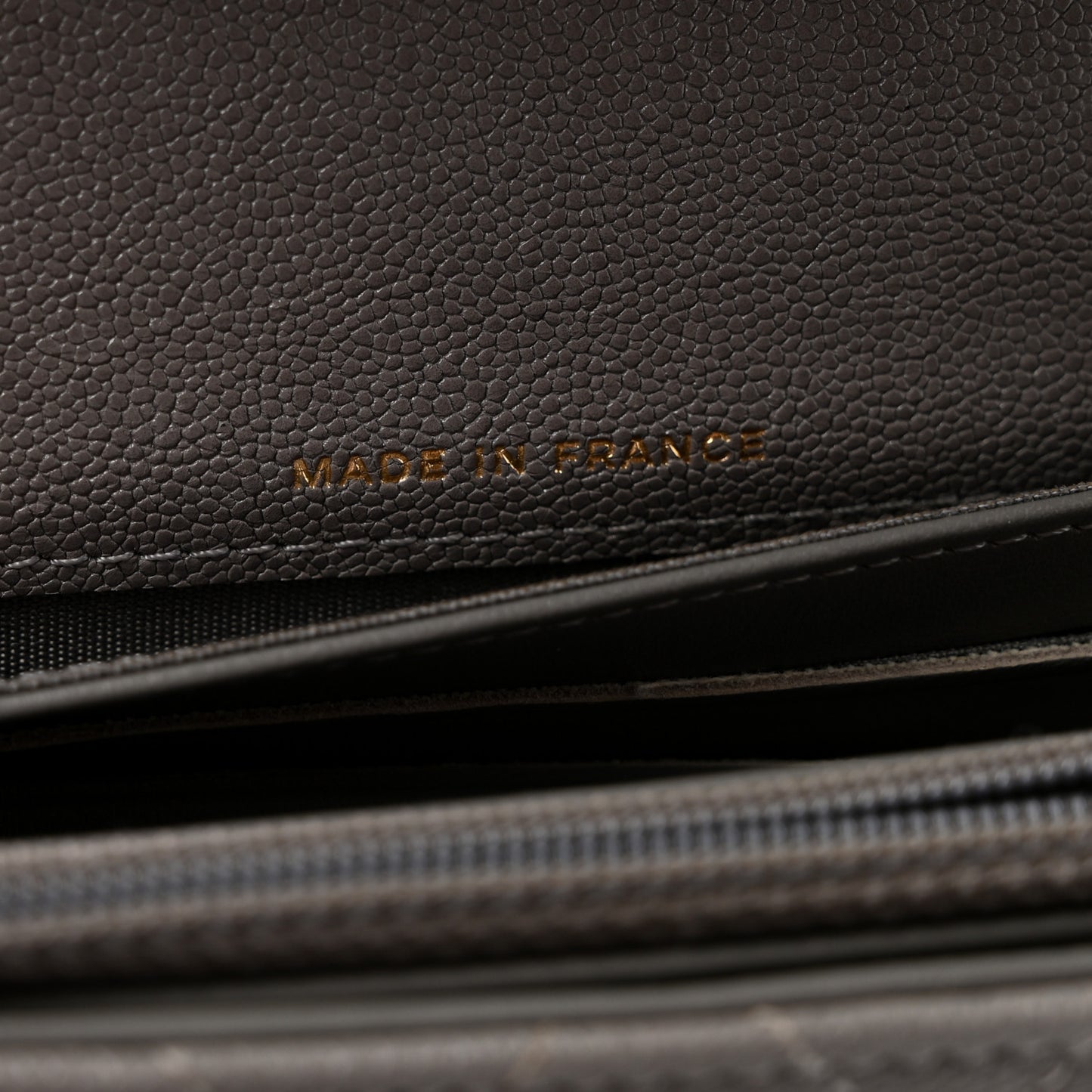 Caviar Quilted Medium Boy Flap Wallet Grey