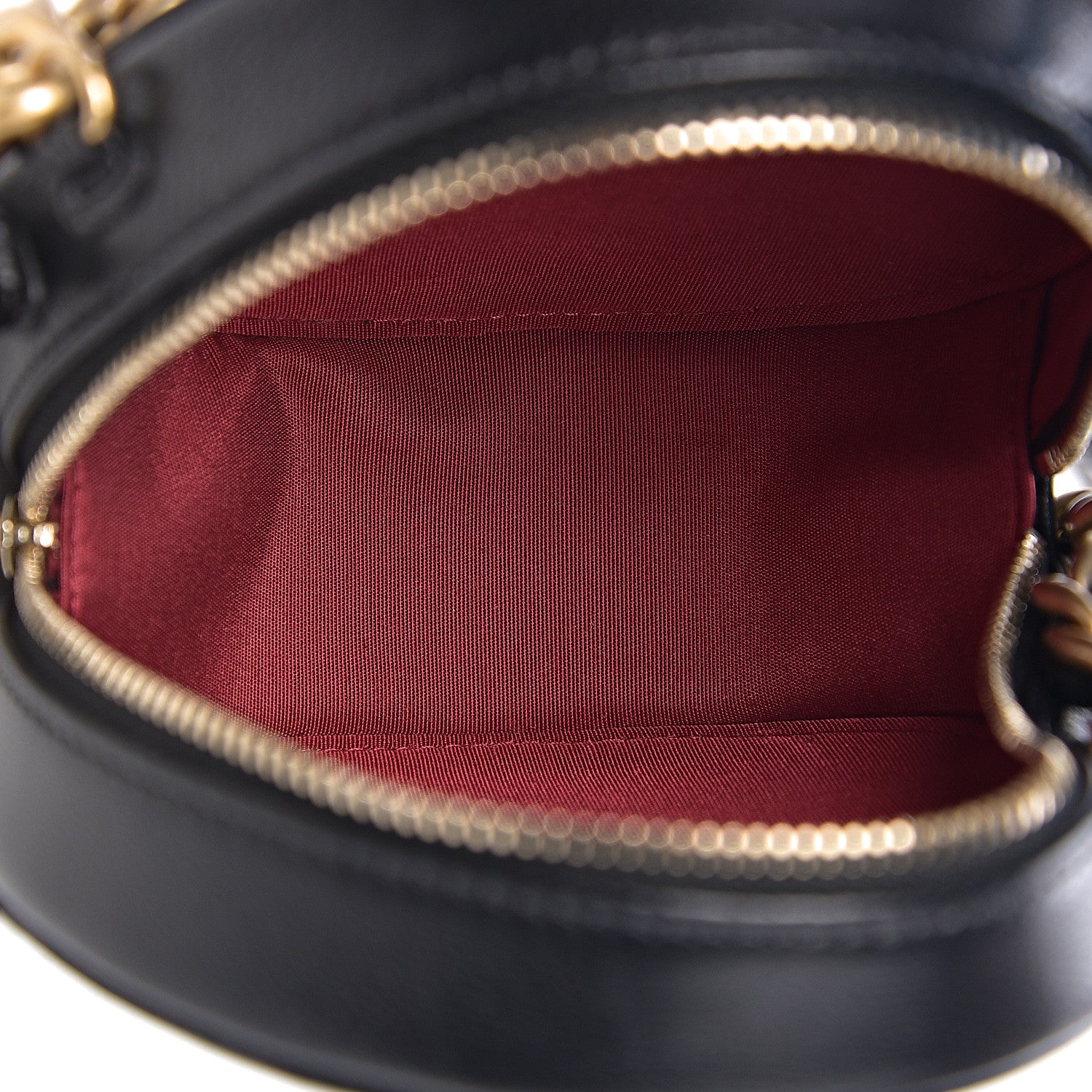 Chanel Shiny Goatskin Quilted 19 Round Clutch With Chain Black 4 of 10