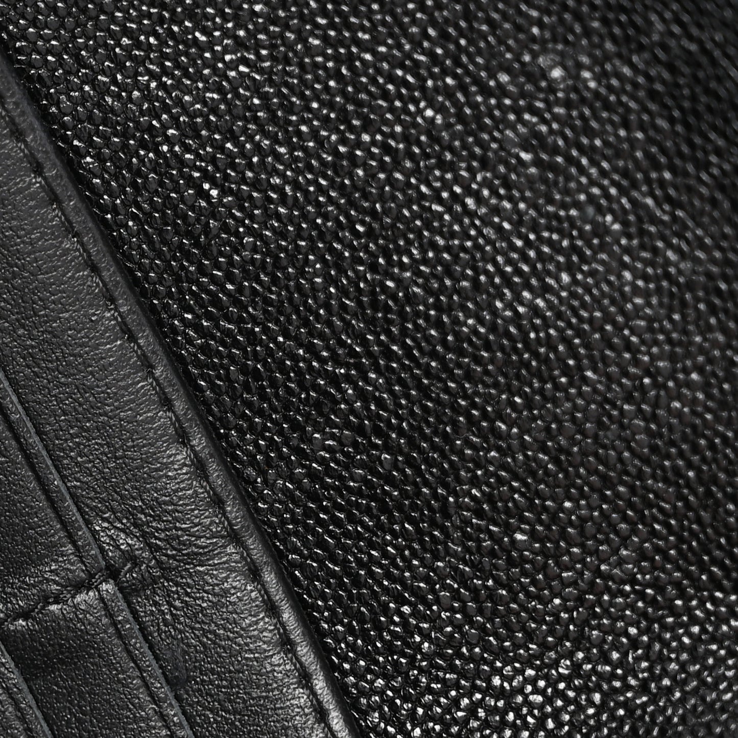 Caviar Quilted Large Boy Gusset Flap Wallet Black