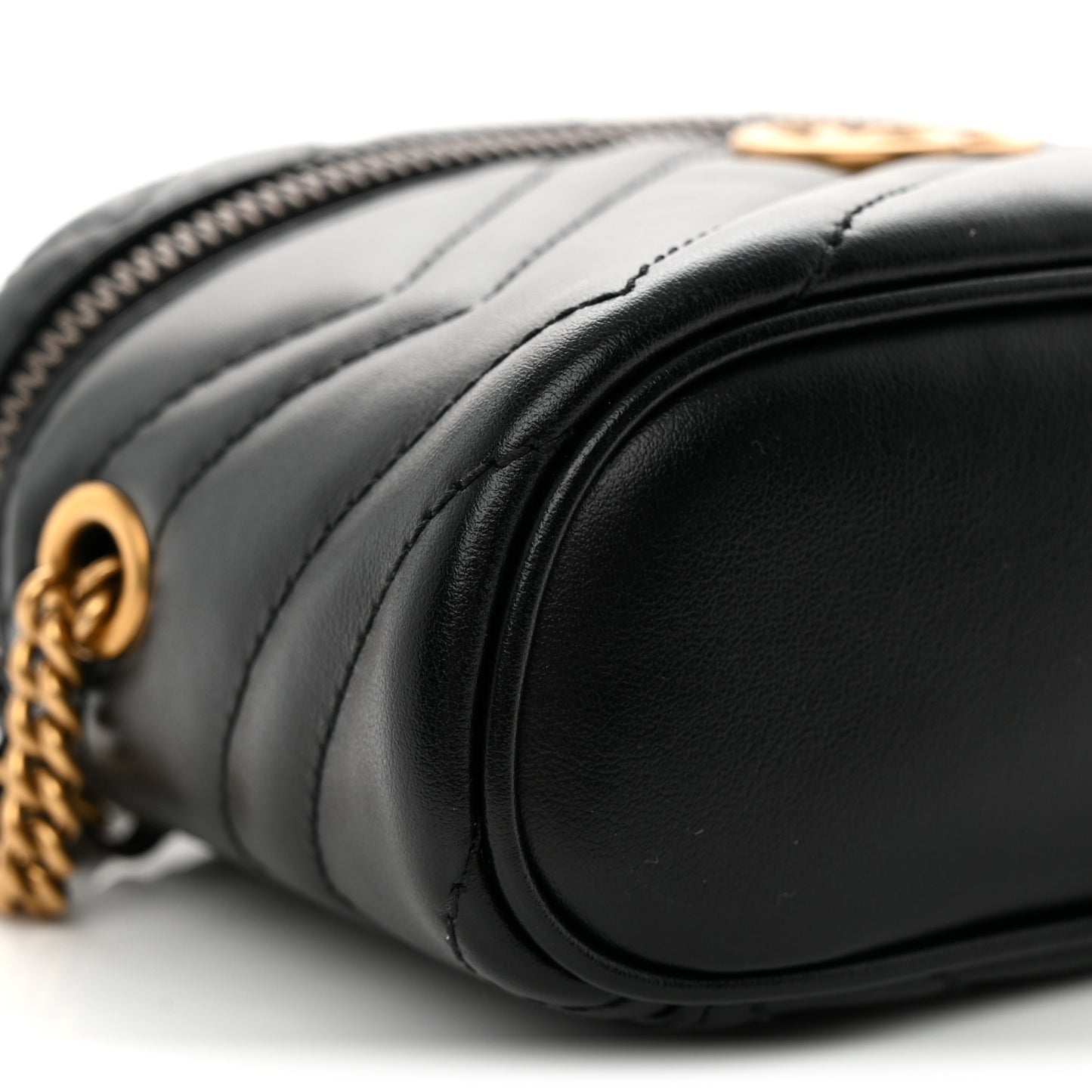 Calfskin Matelasse Chevron Mini GG Marmont Top Handle Bag Black