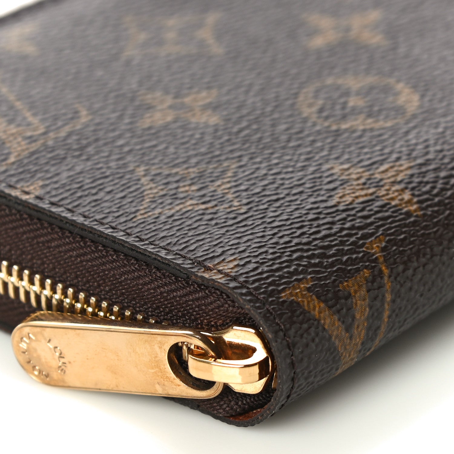 Louis Vuitton Monogram Zippy Wallet 8 of 10