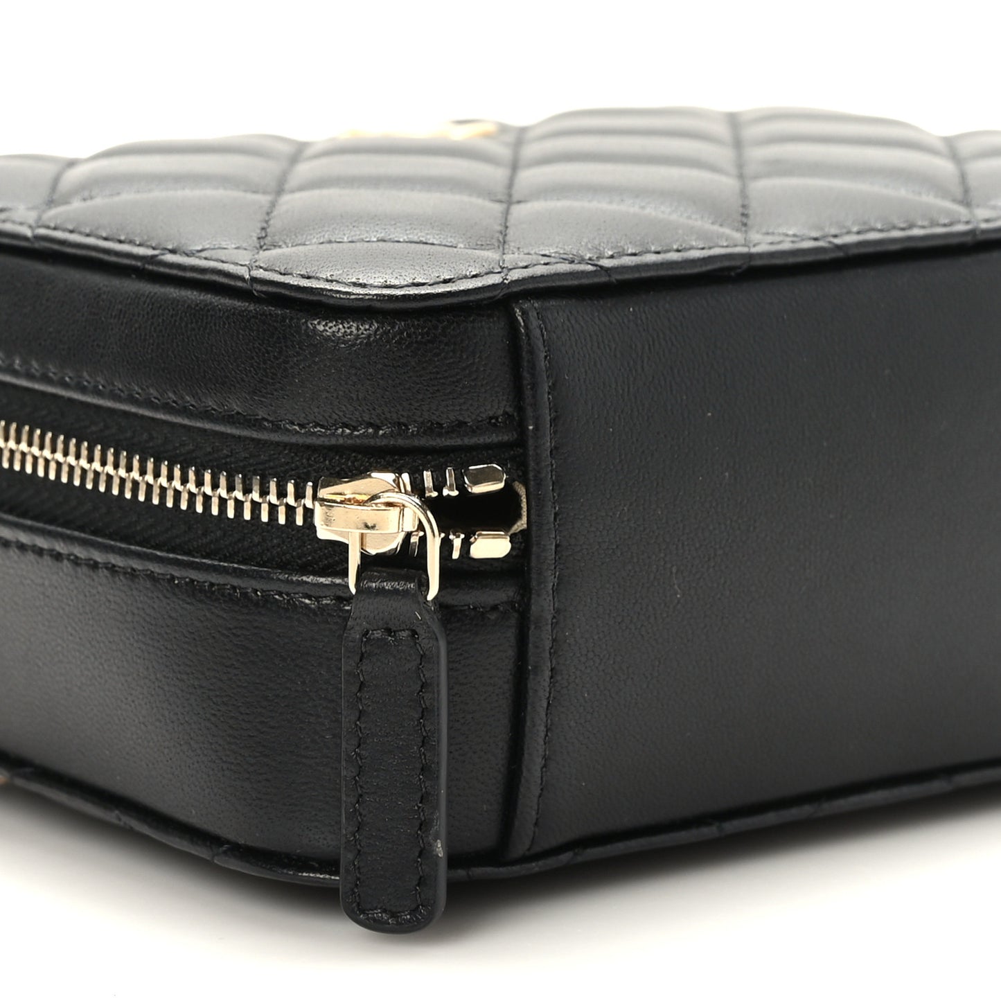 Lambskin Quilted CC Pearl Crush Camera Case Black