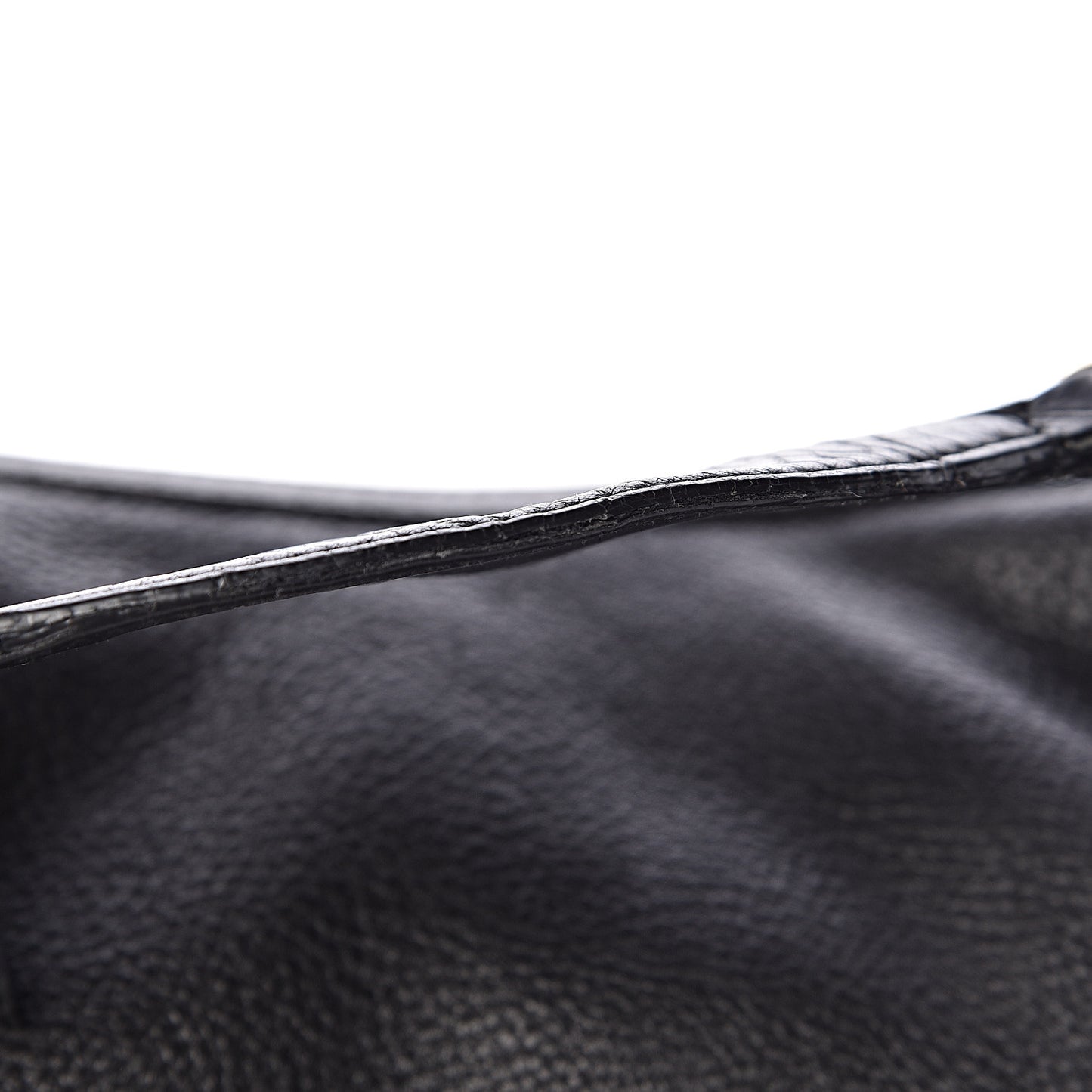 Pebbled Calfskin Medium Soho Chain Hobo Black